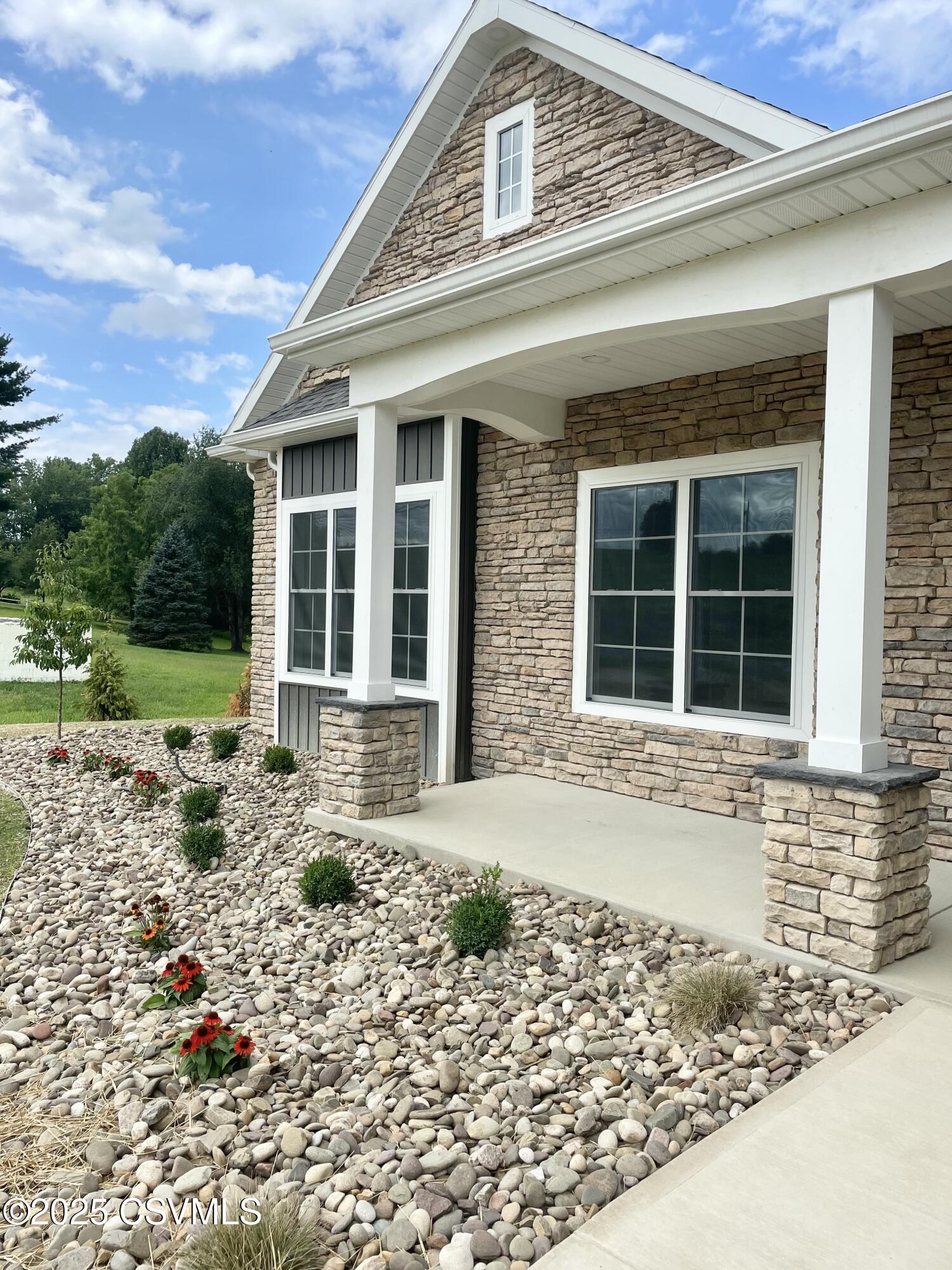 Lewisburg, Pennsylvania 17837, United States, 3 Bedrooms Bedrooms, ,2 BathroomsBathrooms,Residential,Active,84137