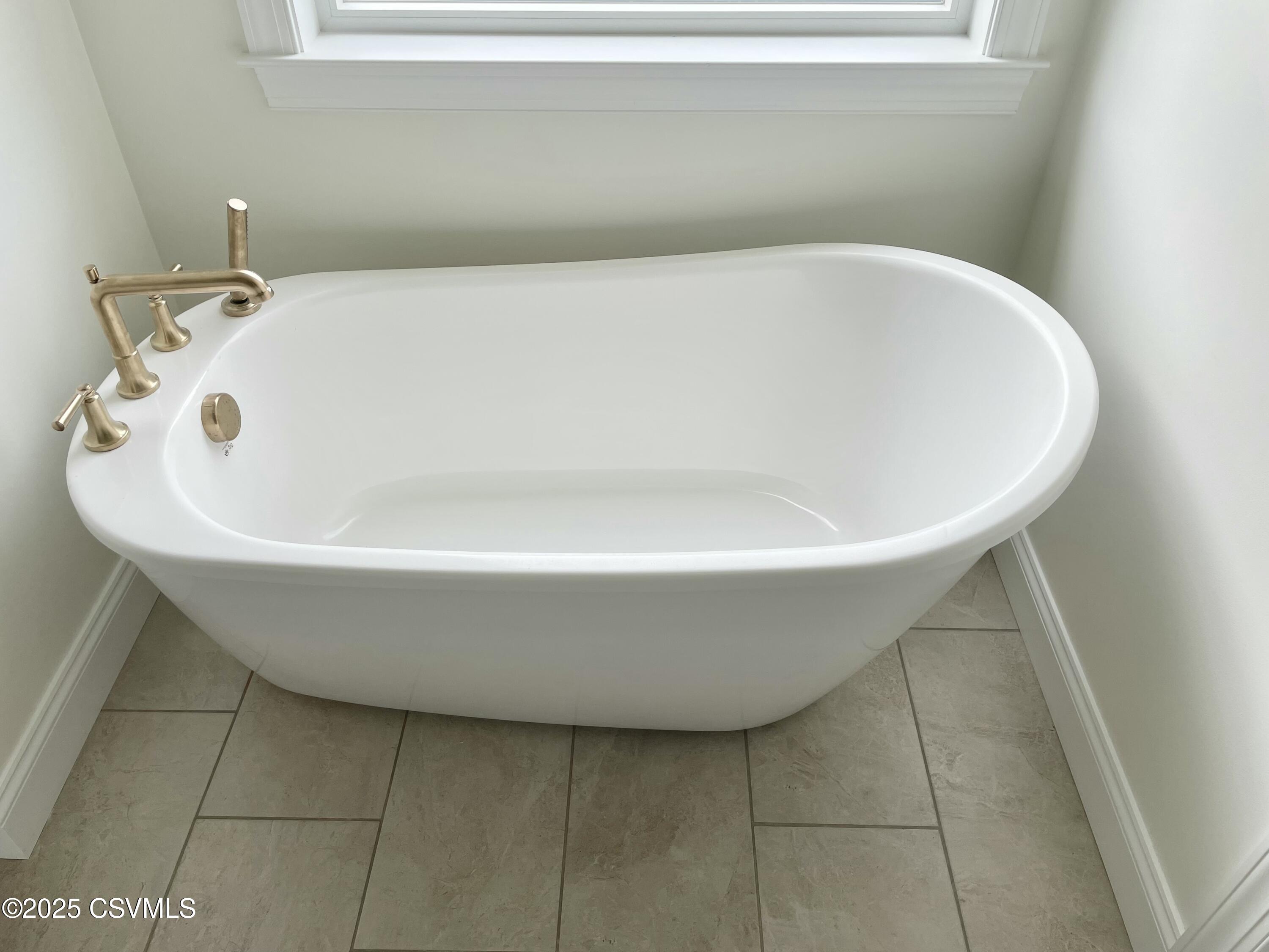 Lewisburg, Pennsylvania 17837, United States, 3 Bedrooms Bedrooms, ,2 BathroomsBathrooms,Residential,Active,84137