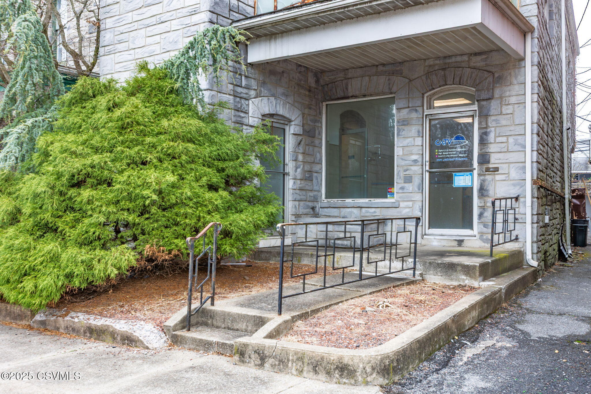 Properties 3 15 N FRONT Street