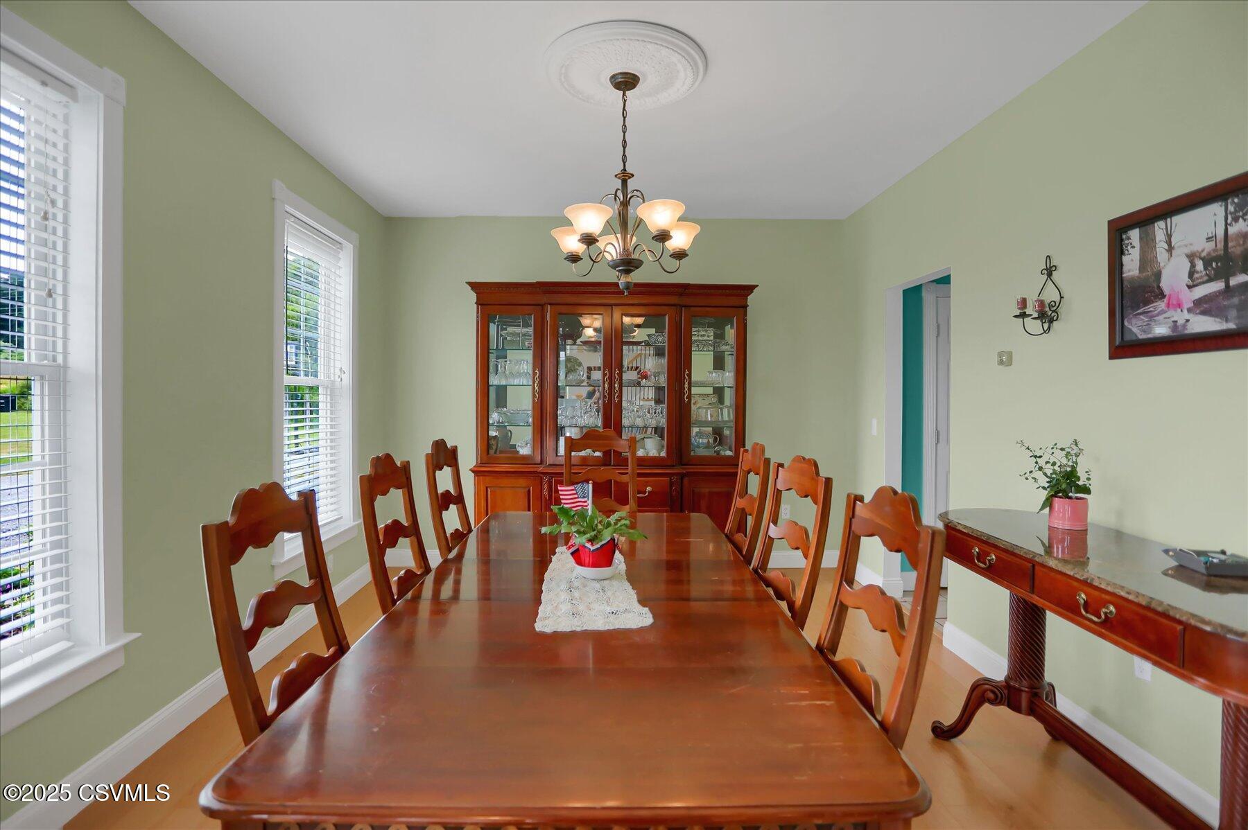 304 DOGWOOD Lane