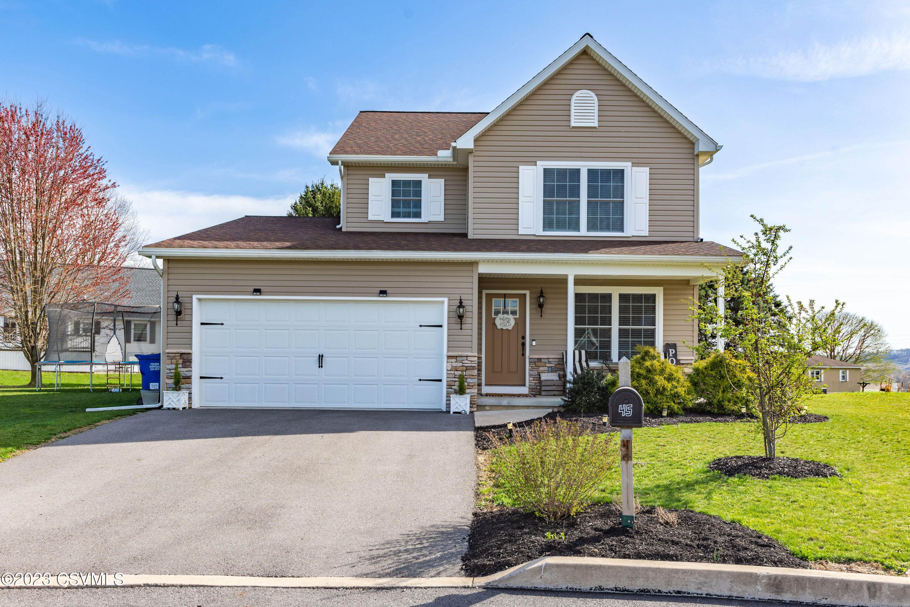 45 OAKMONT Court, Selinsgrove, PA 17870 MLS 2093762 Listing