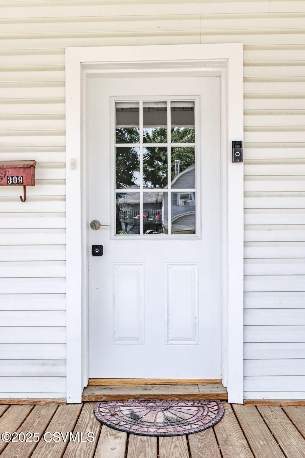 Properties 5 309 E 8TH Street