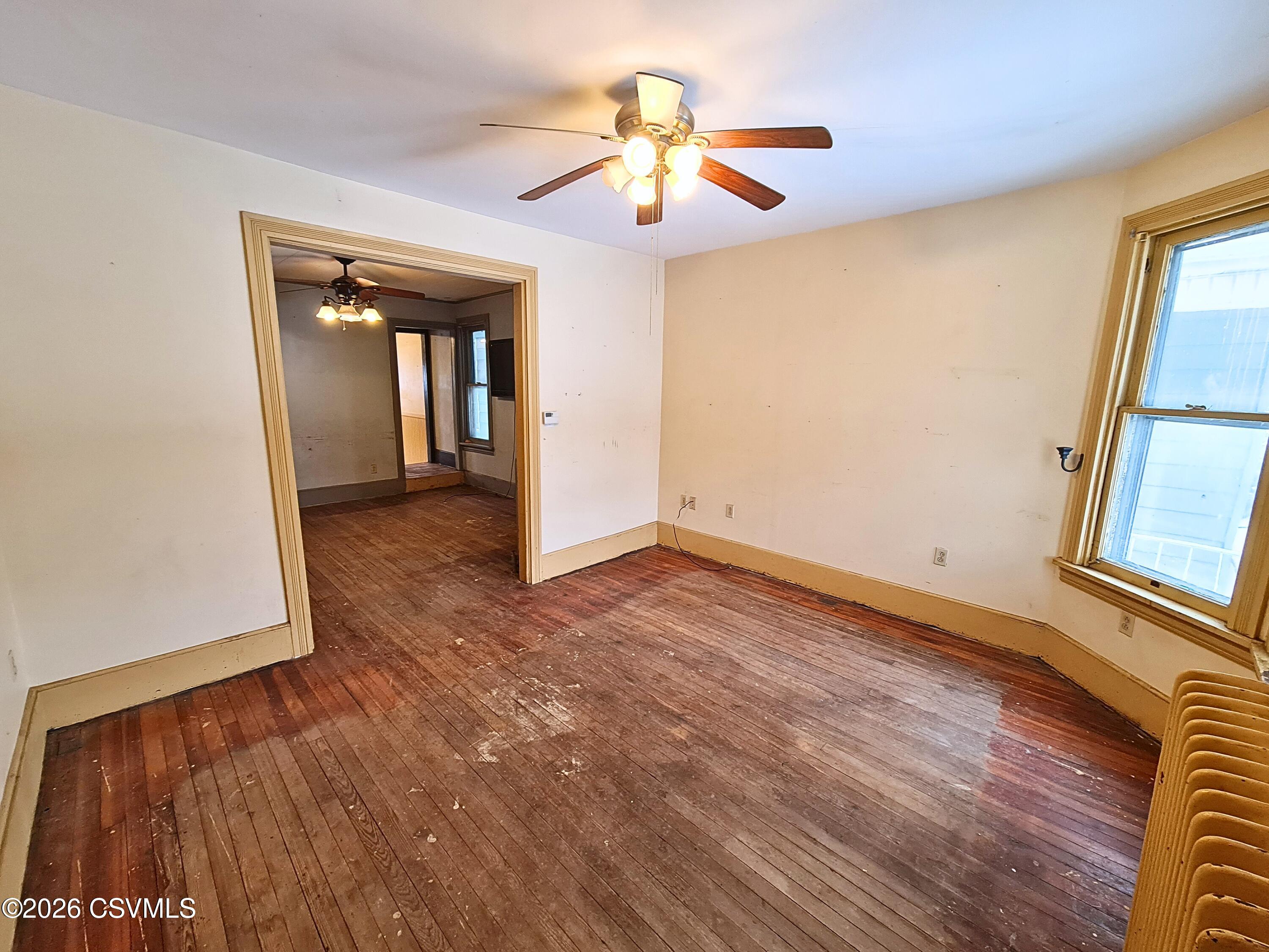 Properties 6 1038 REAGAN Street