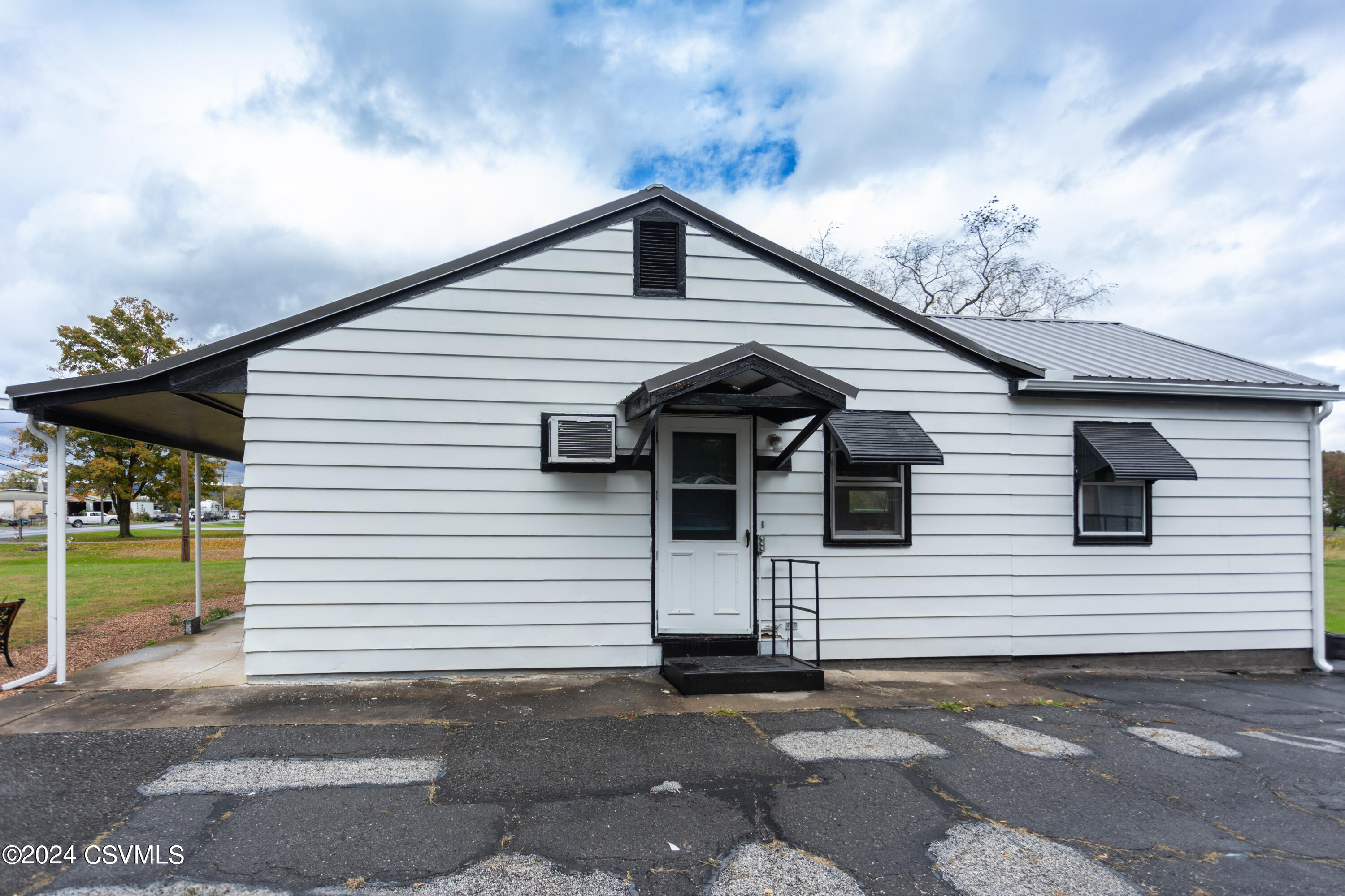 Watsontown, Pennsylvania 17777, United States, 3 Bedrooms Bedrooms, ,1 BathroomBathrooms,Residential,Active,38200