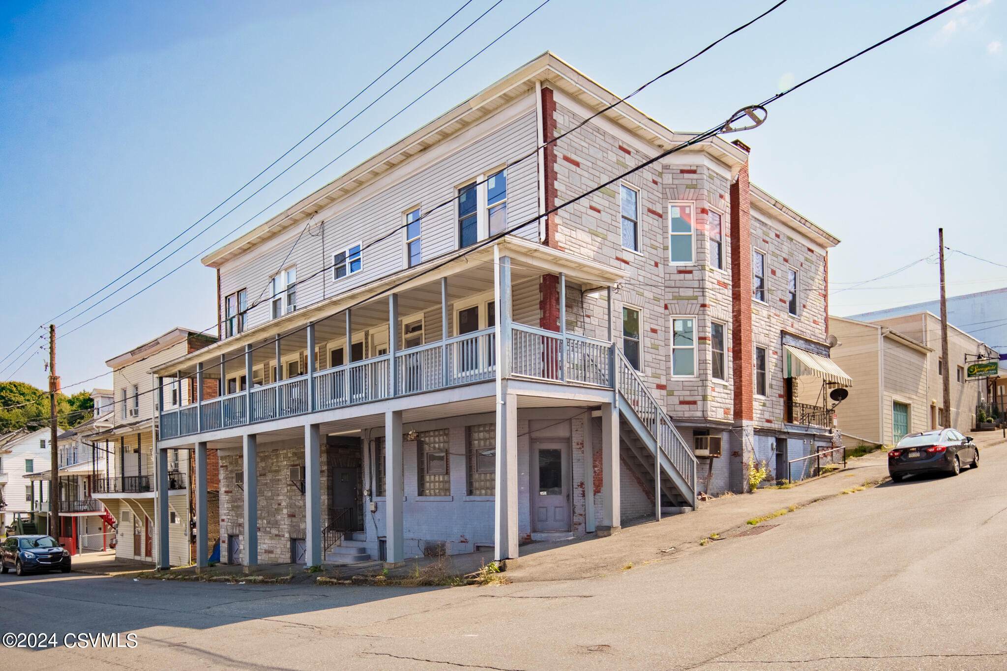 1500 PULASKI Avenue