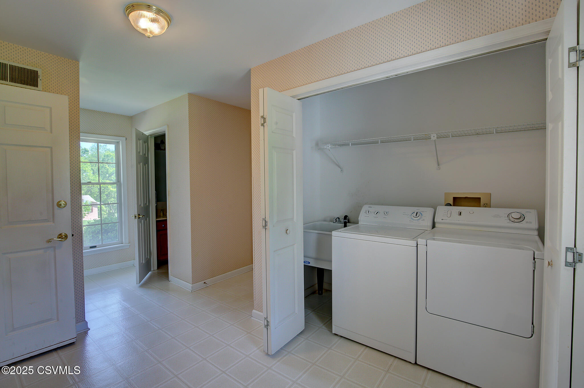 Elysburg, Pennsylvania 17824, United States, 4 Bedrooms Bedrooms, ,2 BathroomsBathrooms,Residential,Active,127898