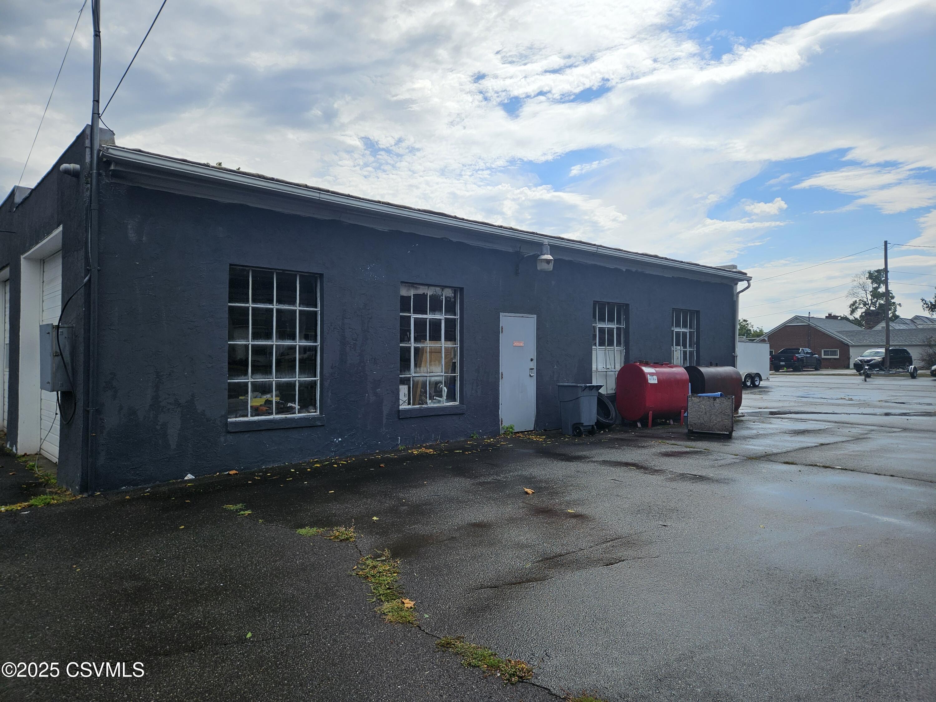 Properties 6 1243 E FRONT Street