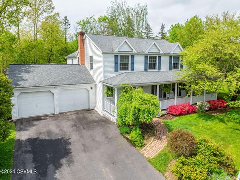 32 Holly Court, Danville, PA 17821 - MLS#: 20-97106