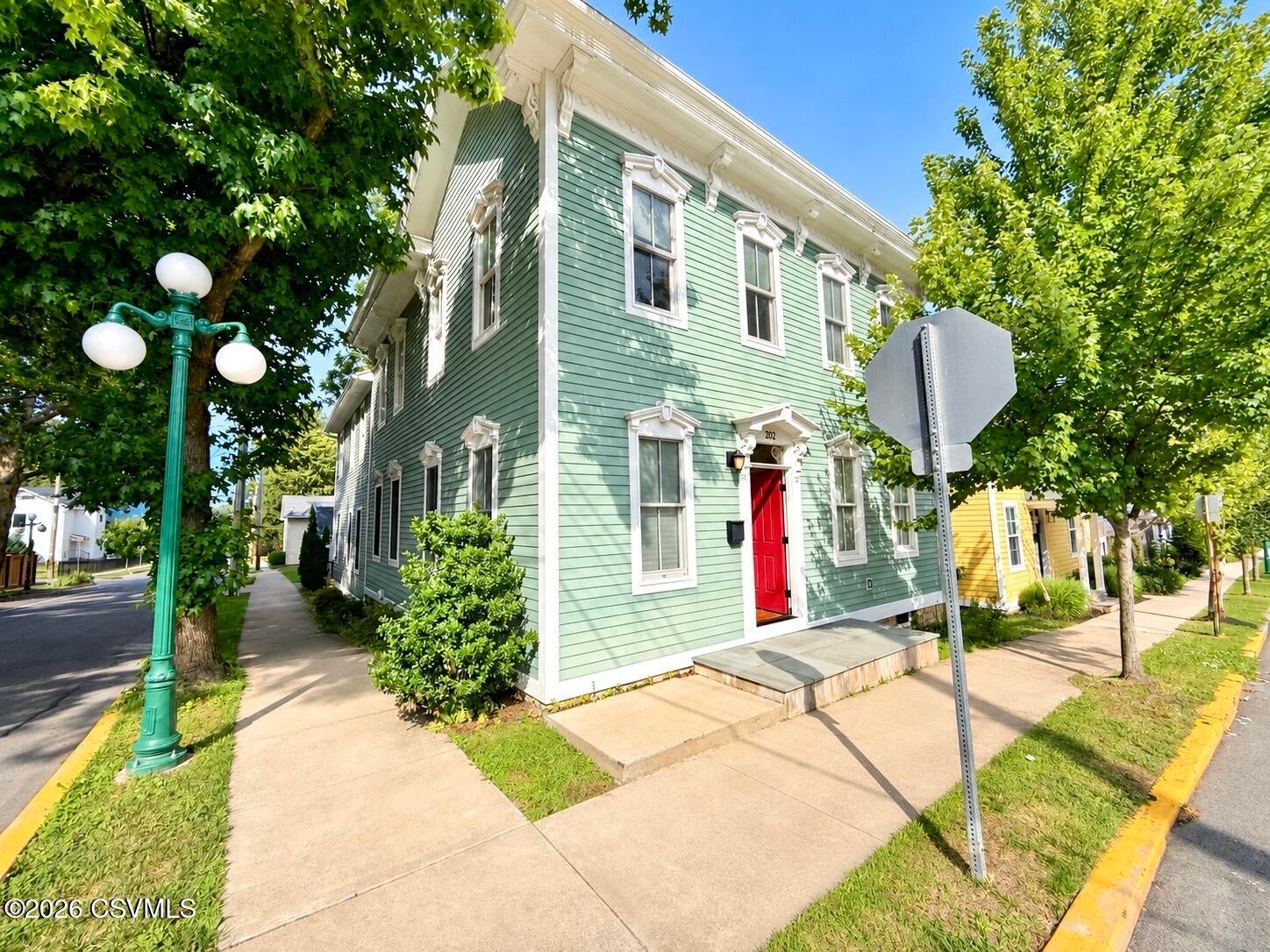 202 s 2nd street