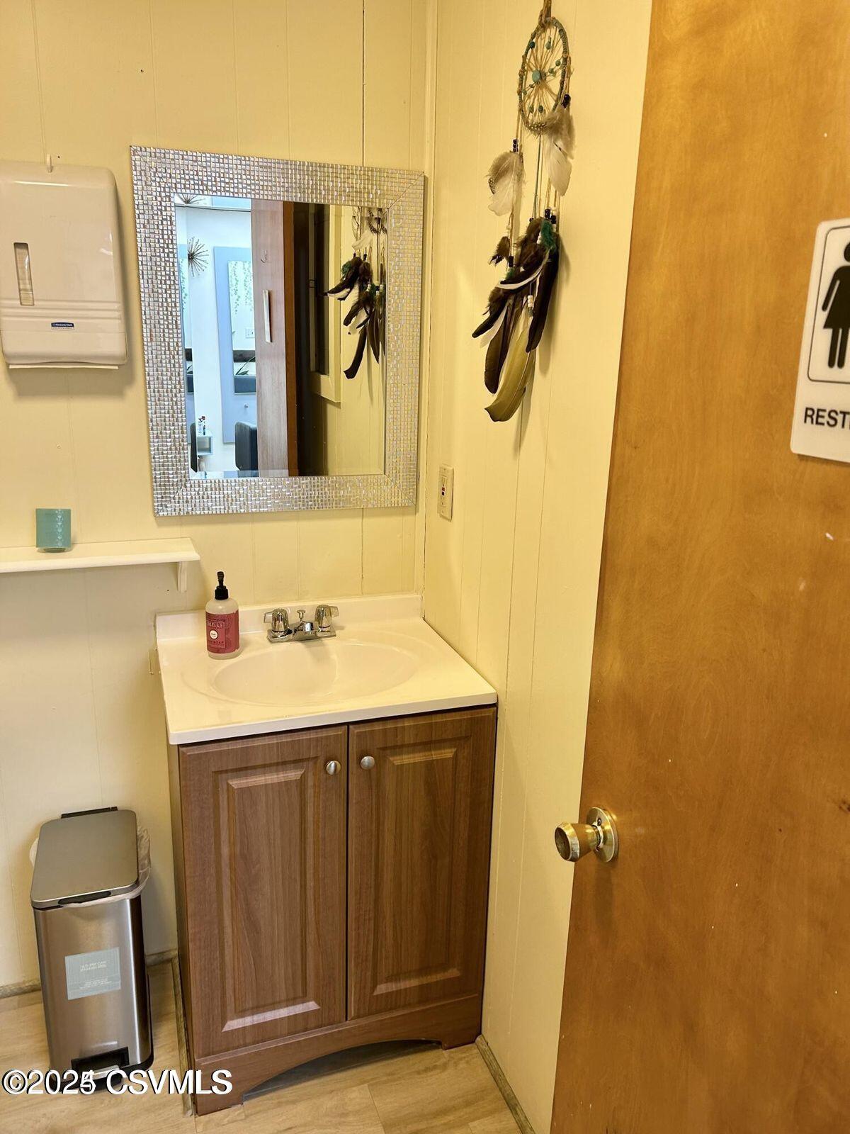 Mifflinburg, Pennsylvania 17844, United States, ,1 BathroomBathrooms,Residential,Active,5013
