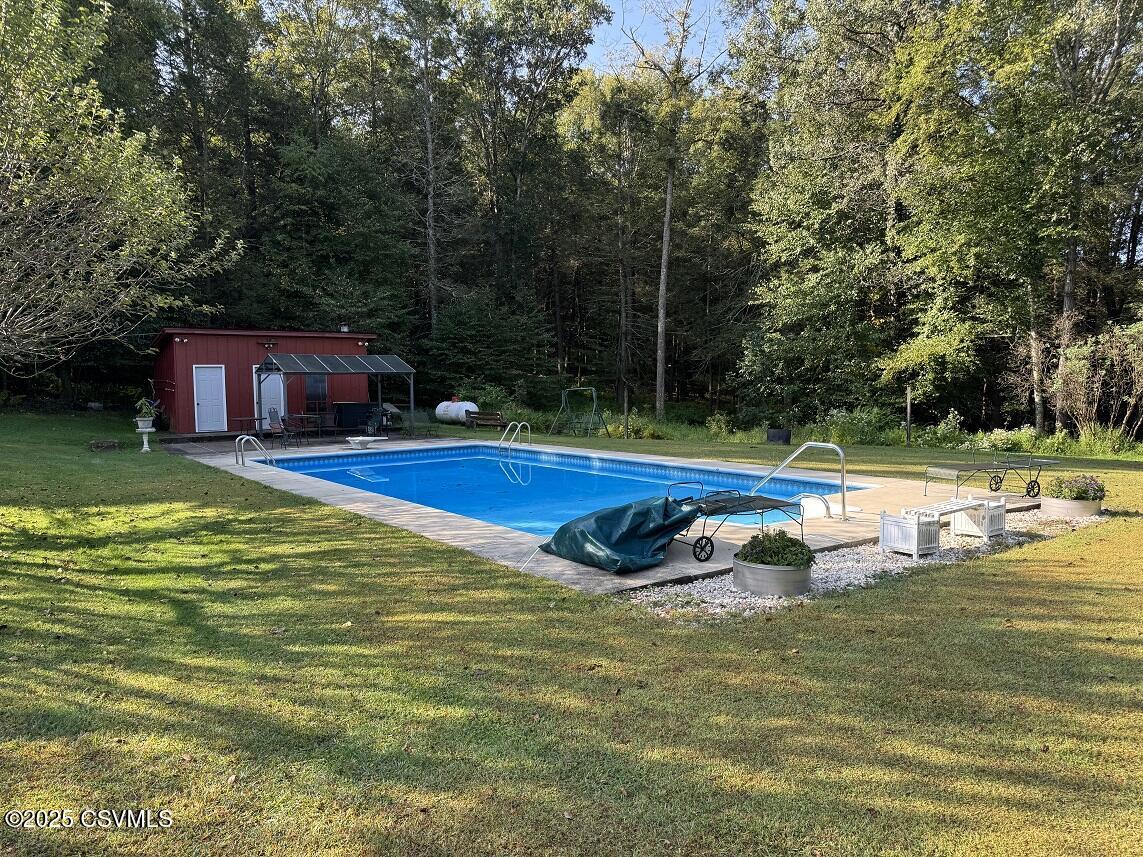 Properties 6 194b fallow brook road