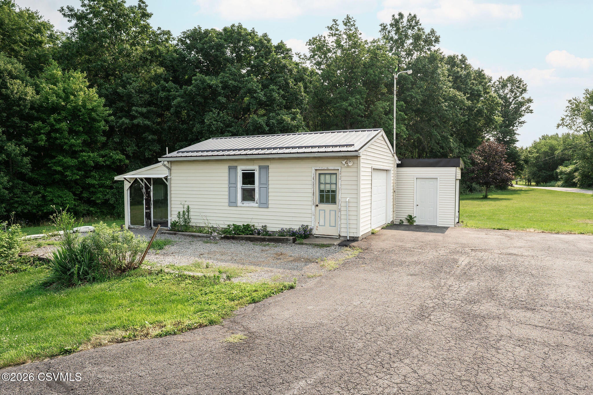 223 CARPENTER Road