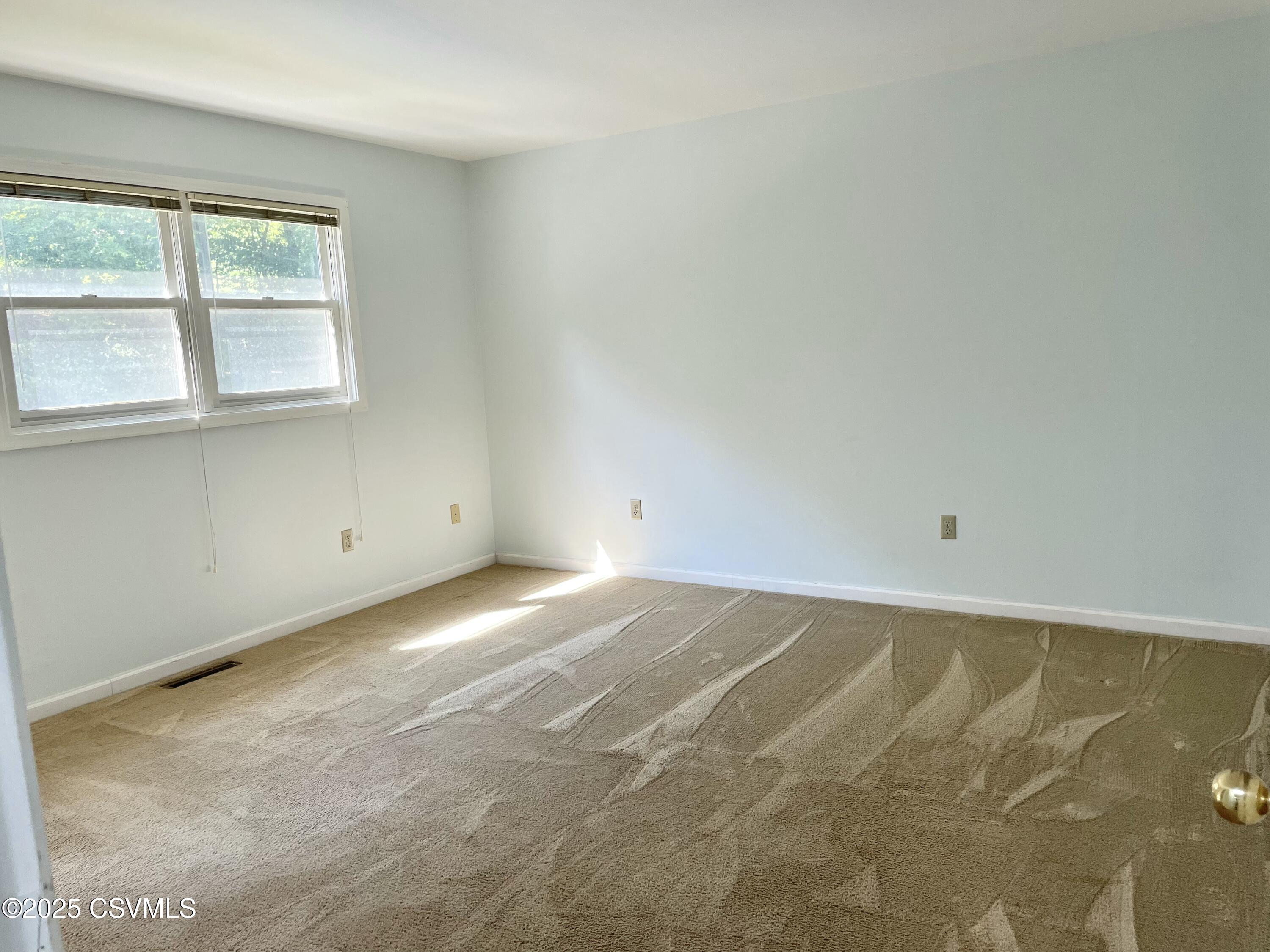 Lewisburg, Pennsylvania 17837, United States, 4 Bedrooms Bedrooms, ,3 BathroomsBathrooms,Residential,Active,204850