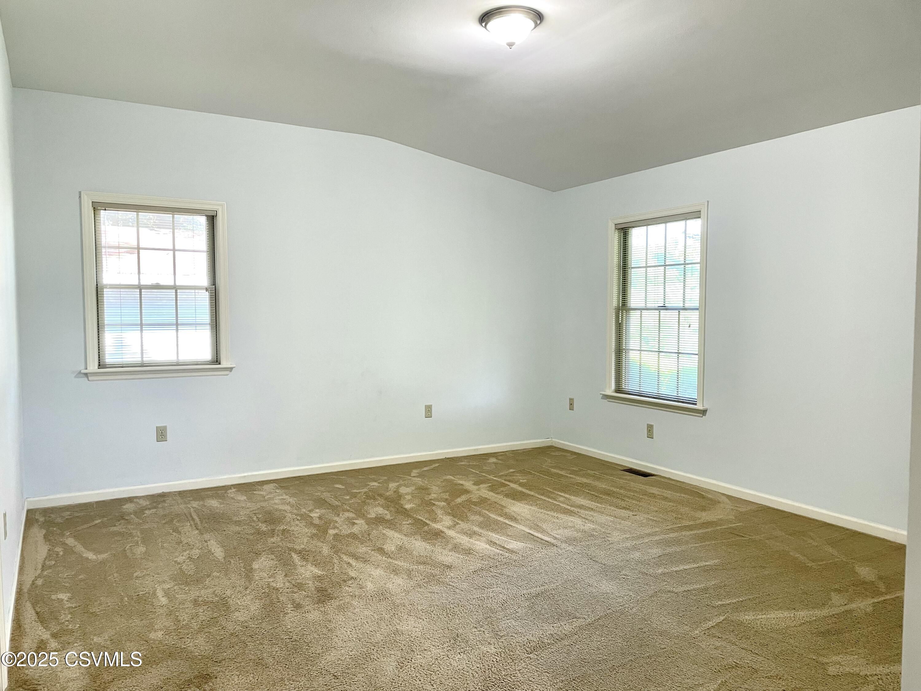 Lewisburg, Pennsylvania 17837, United States, 4 Bedrooms Bedrooms, ,3 BathroomsBathrooms,Residential,Active,204850