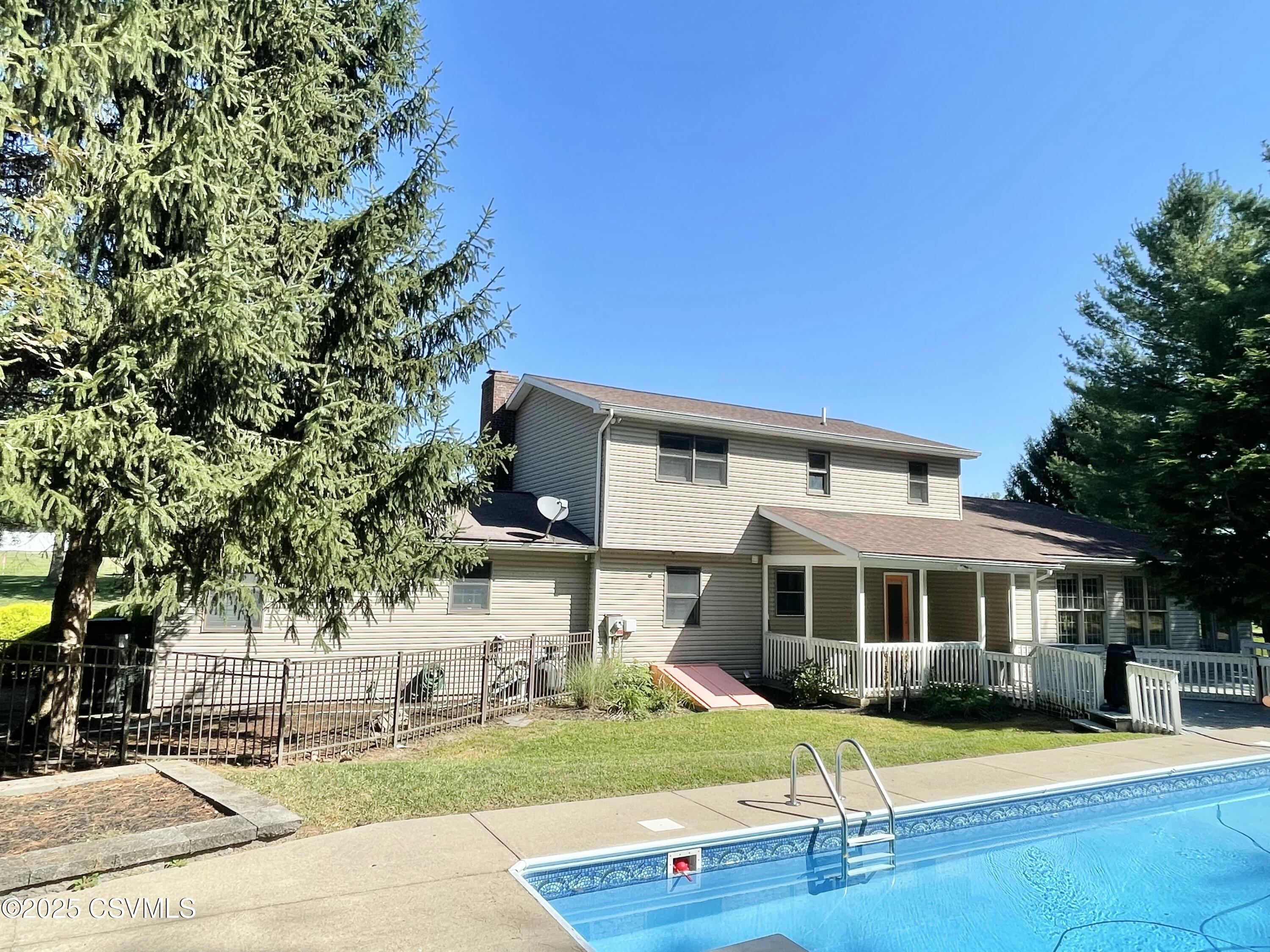 Lewisburg, Pennsylvania 17837, United States, 4 Bedrooms Bedrooms, ,3 BathroomsBathrooms,Residential,Active,204850