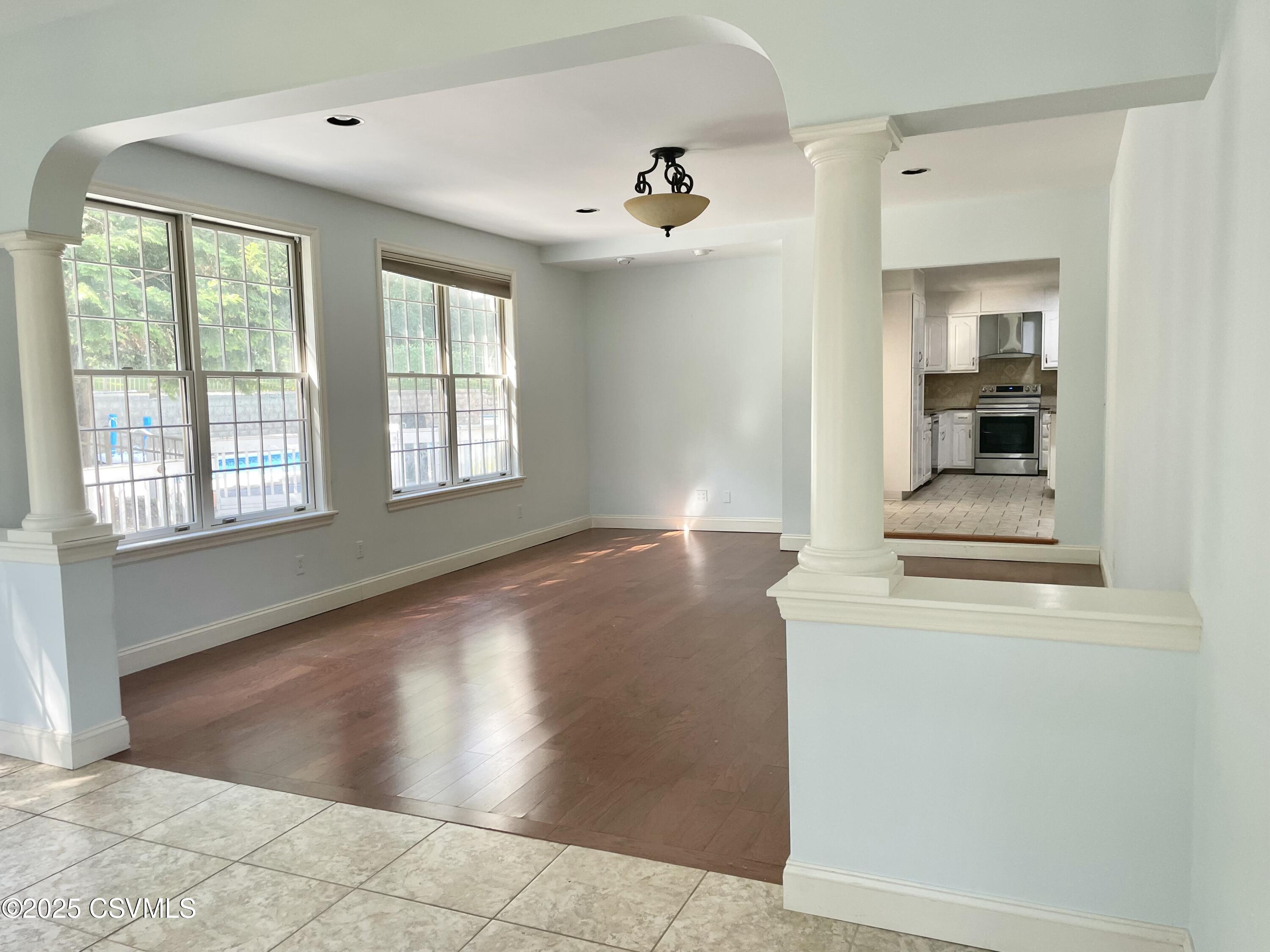 Lewisburg, Pennsylvania 17837, United States, 4 Bedrooms Bedrooms, ,3 BathroomsBathrooms,Residential,Active,204850