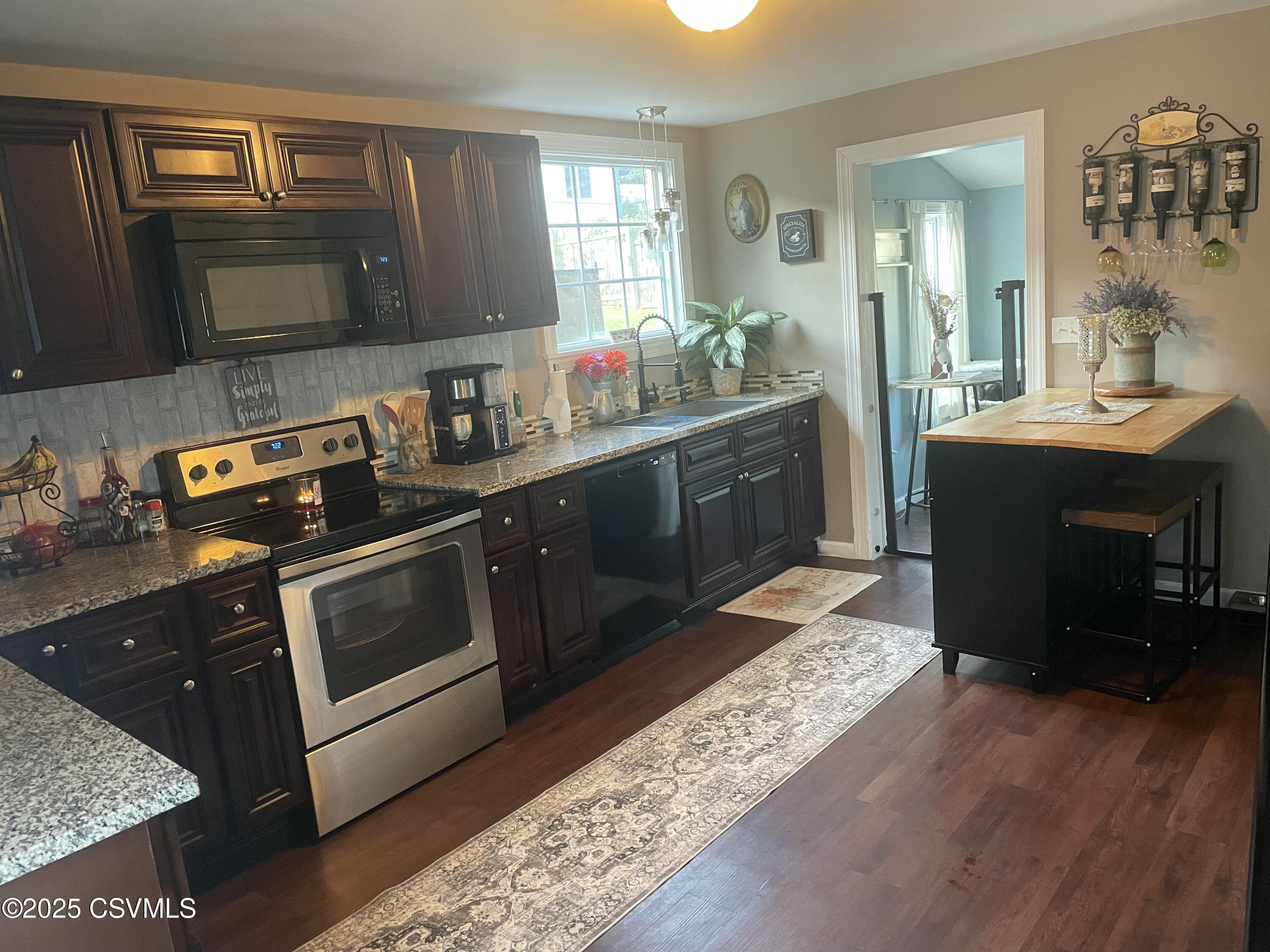 Danville, Pennsylvania 17821, United States, 4 Bedrooms Bedrooms, ,2 BathroomsBathrooms,Residential,Active,159228