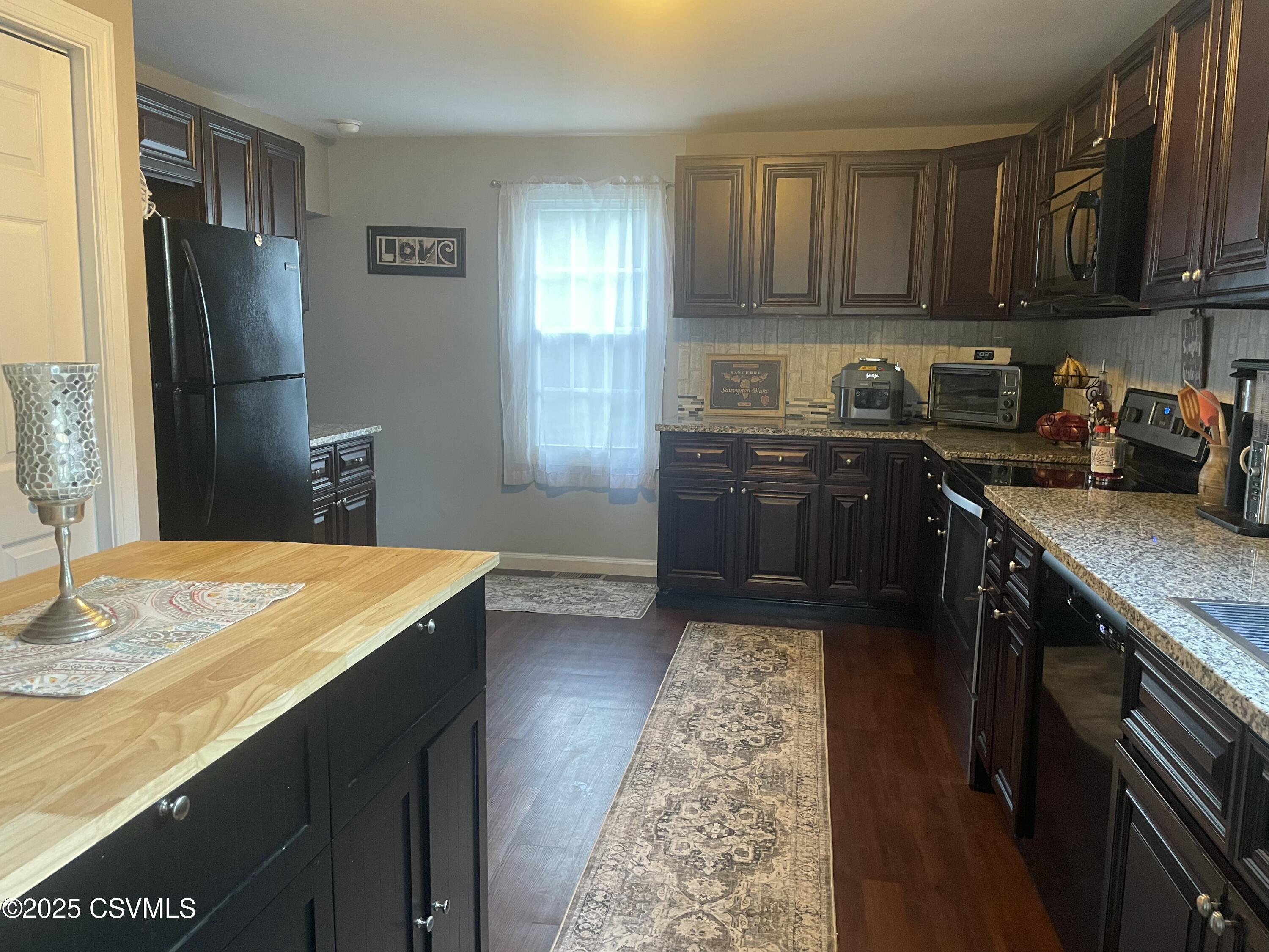 Danville, Pennsylvania 17821, United States, 4 Bedrooms Bedrooms, ,2 BathroomsBathrooms,Residential,Active,159228