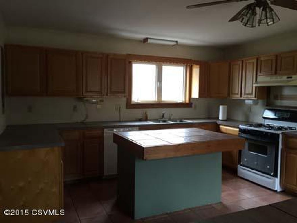 1097 Ridge, McAlisterville, PA 17049 MLS 2062737 Listing