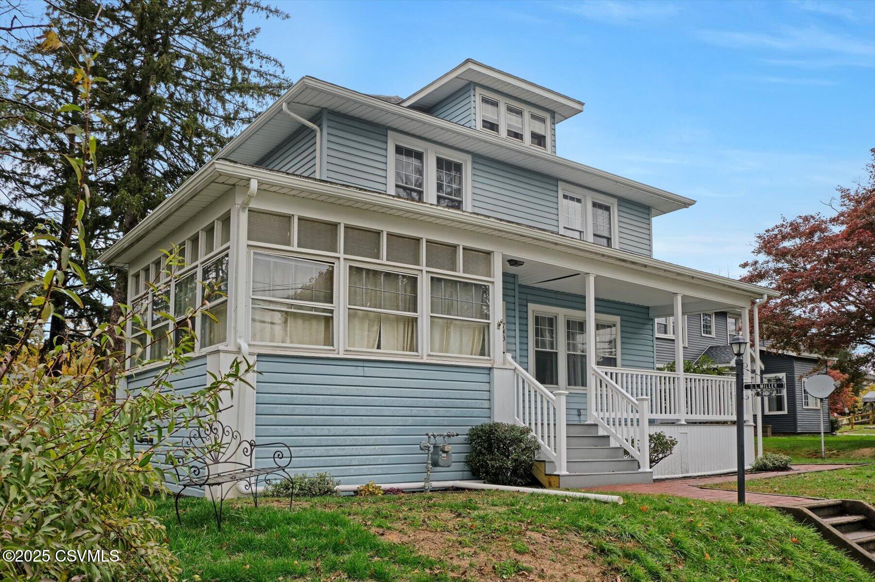 Properties 3 743 BLOOM Road