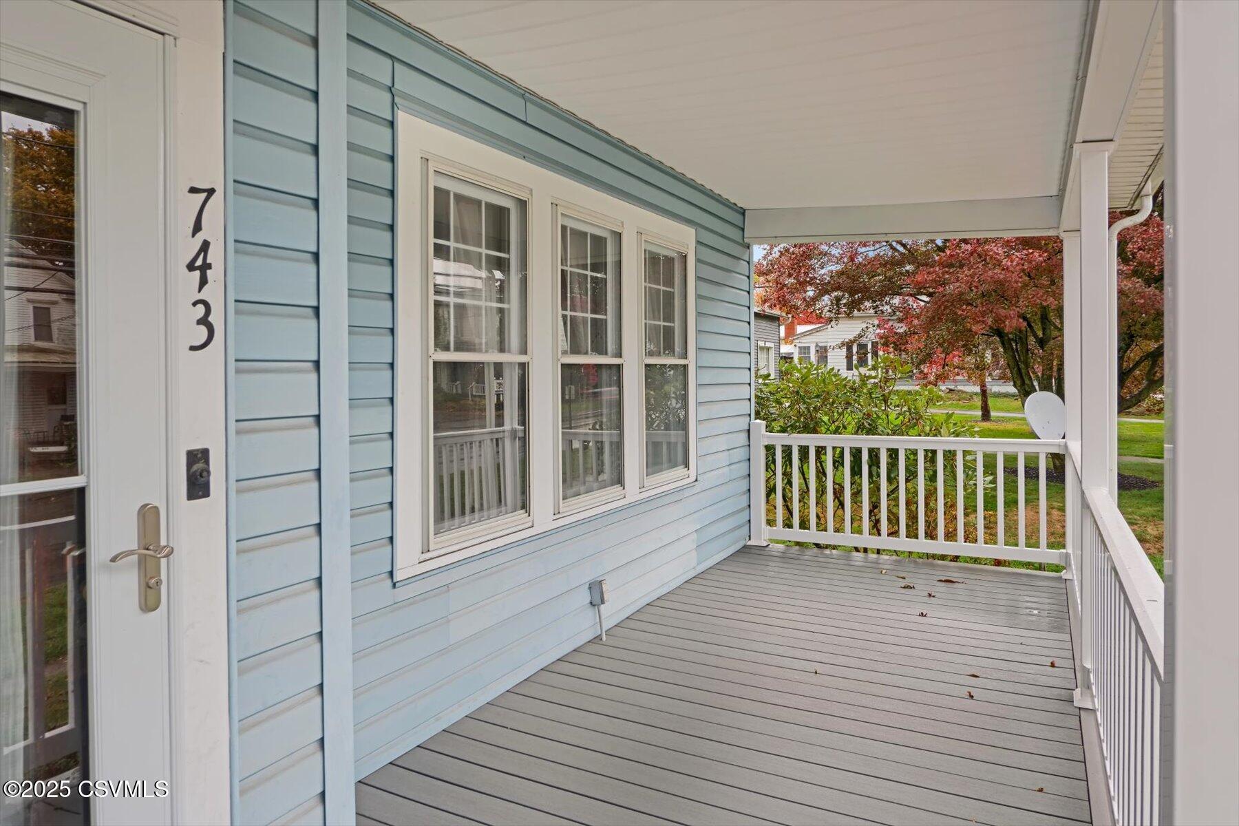 Properties 5 743 BLOOM Road