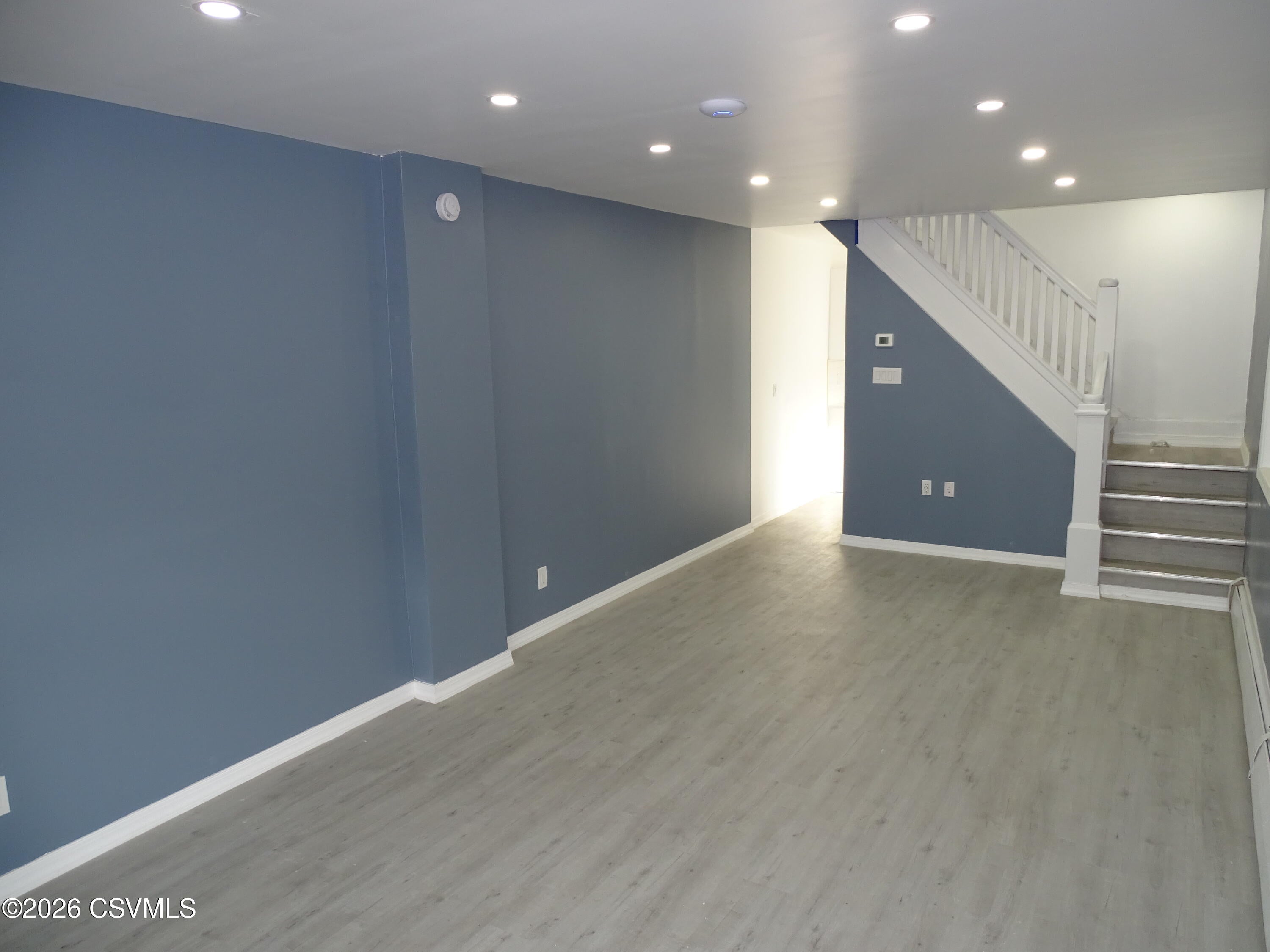1240 POPLAR Street