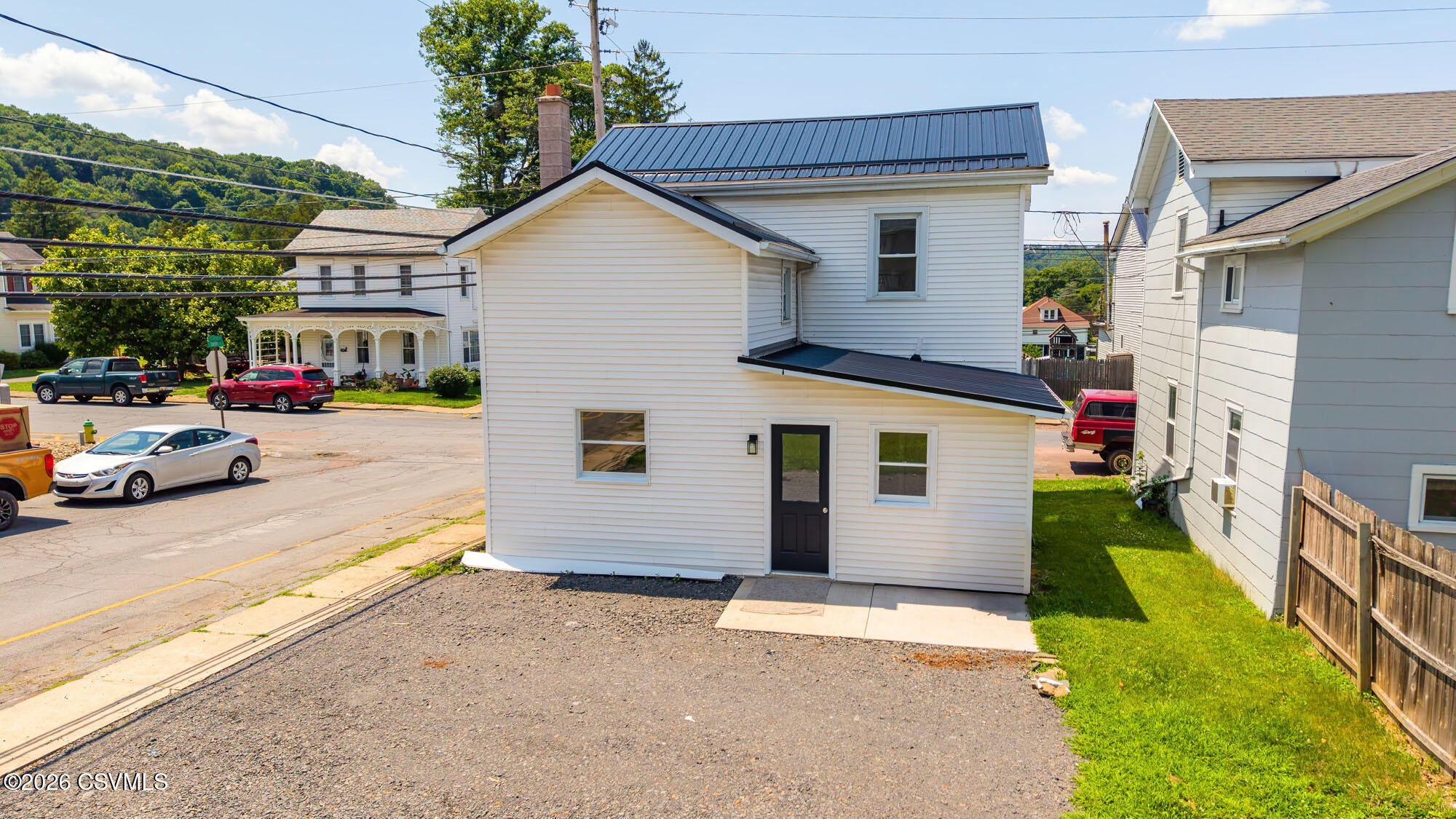 154 s 4th street