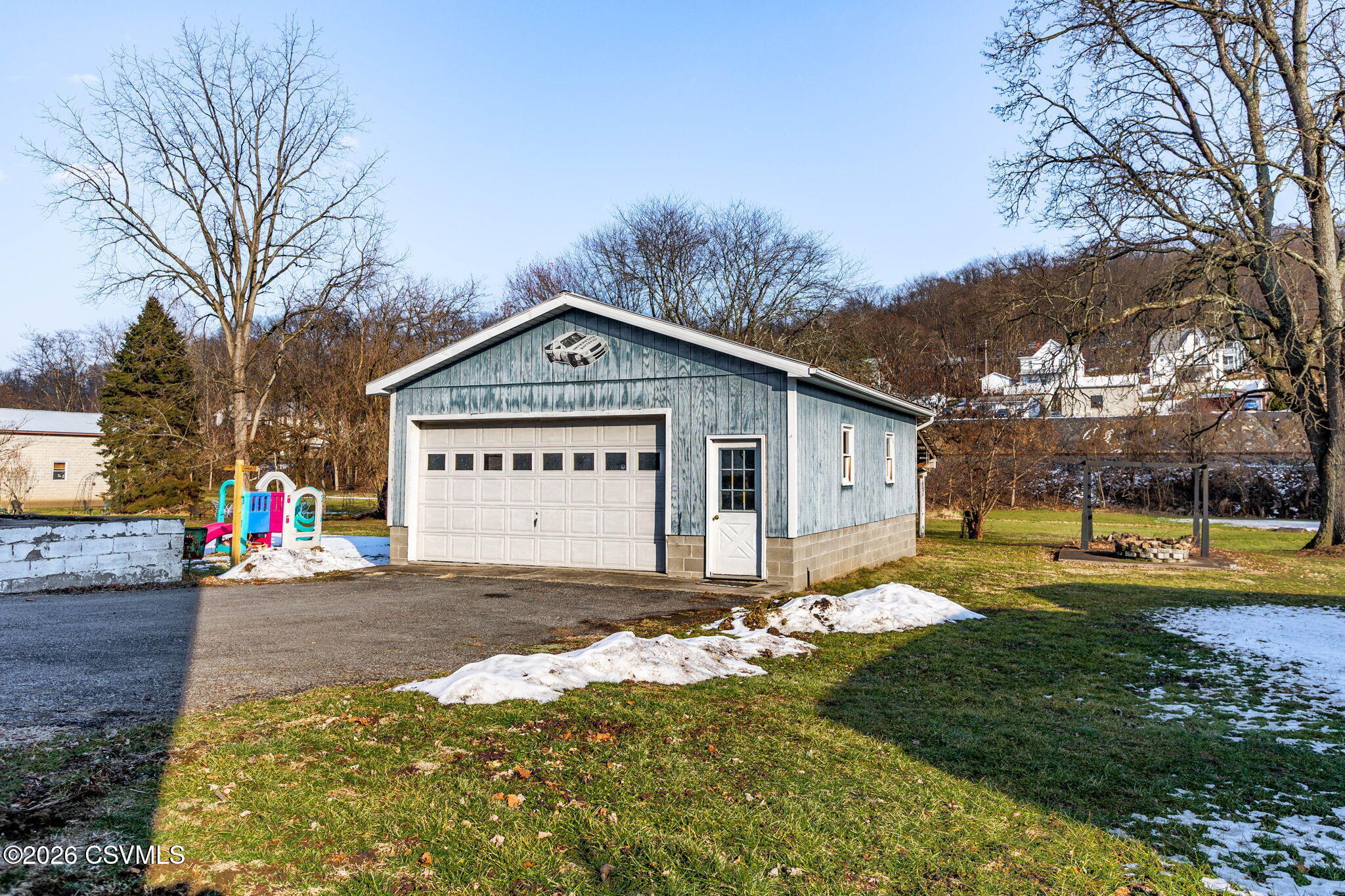 Properties 3 250 RIVERSIDE Lane