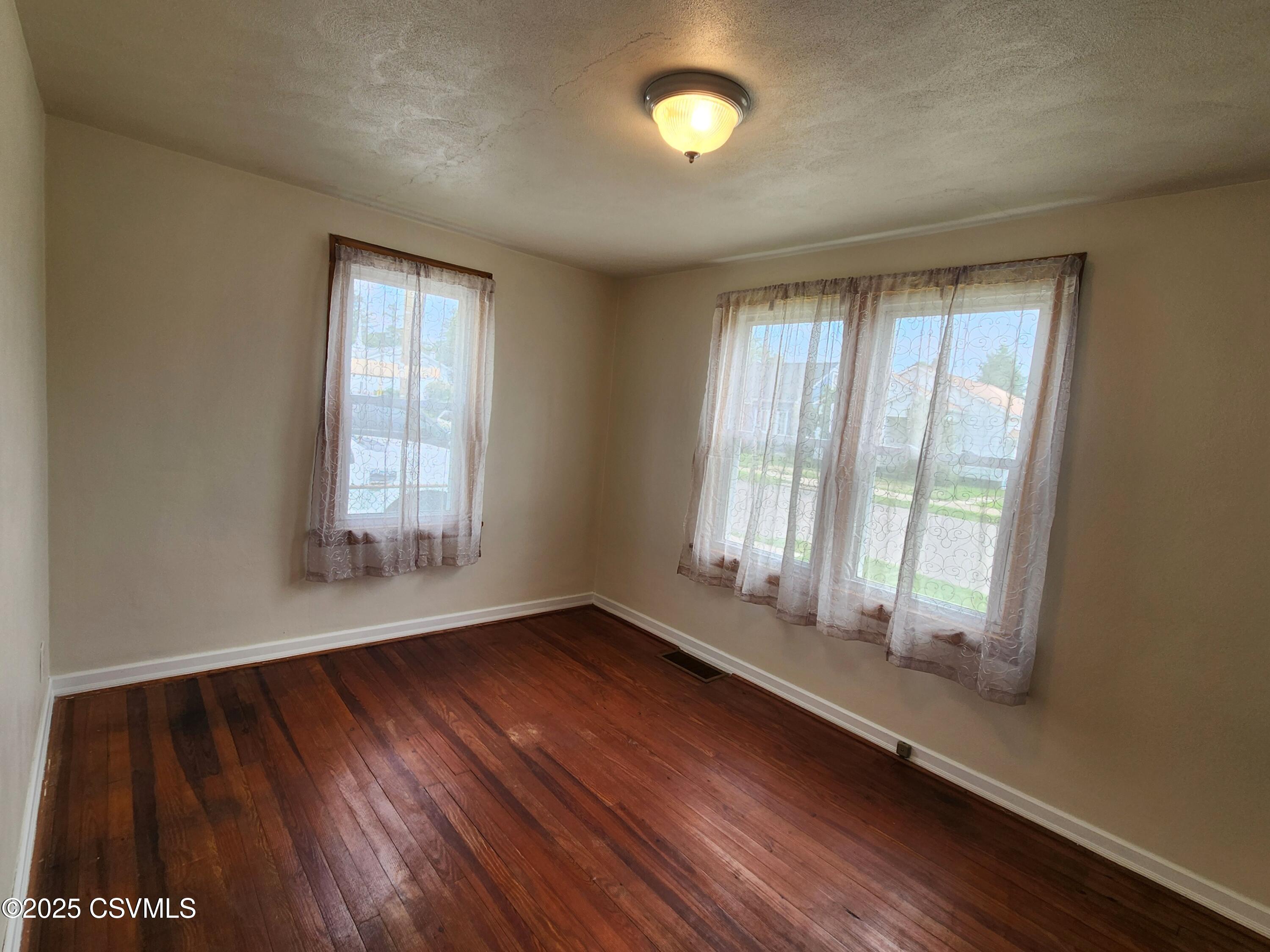 Berwick, Pennsylvania 18603, United States, 2 Bedrooms Bedrooms, ,1 BathroomBathrooms,Residential,Active,171246