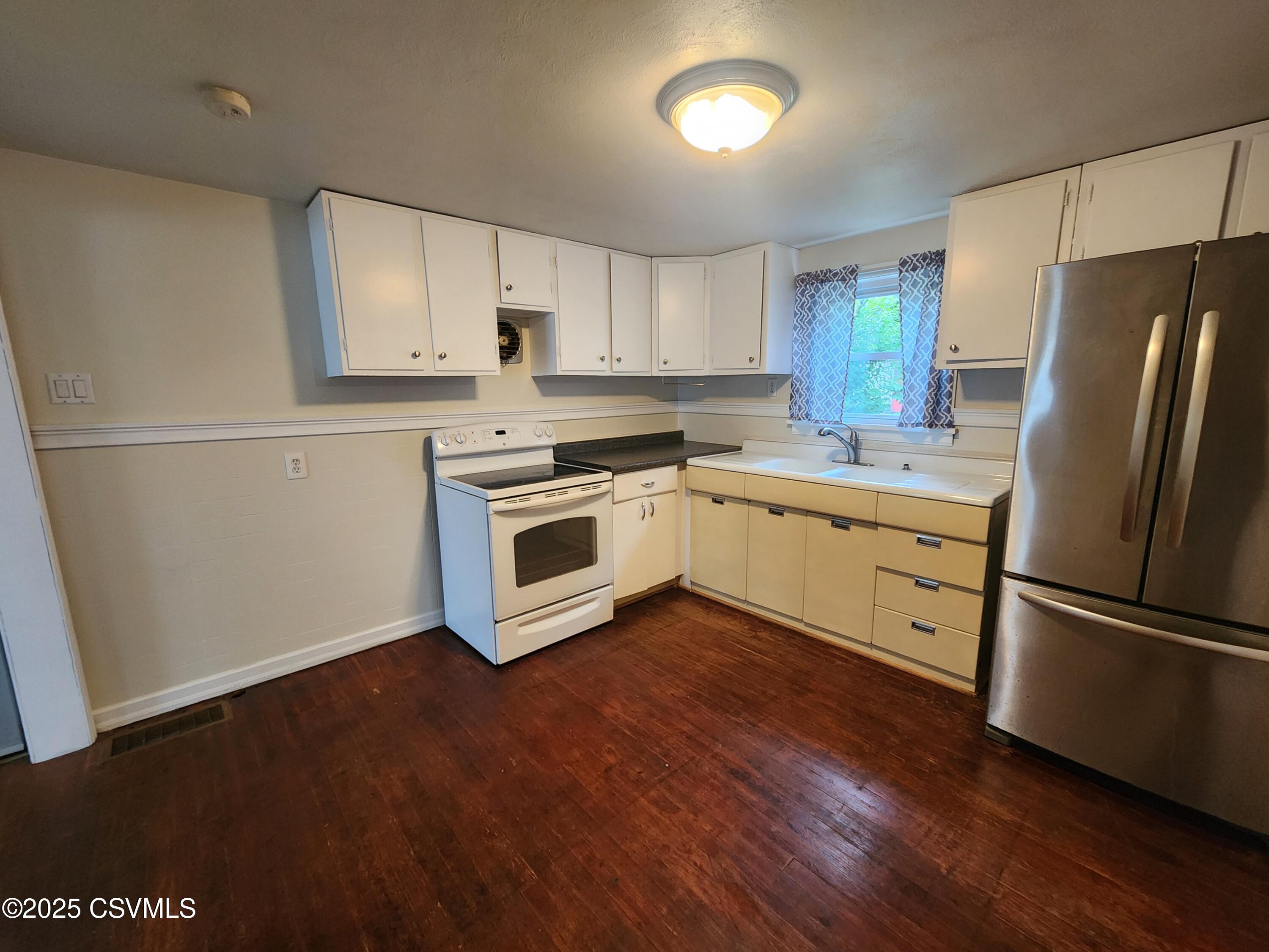 Berwick, Pennsylvania 18603, United States, 2 Bedrooms Bedrooms, ,1 BathroomBathrooms,Residential,Active,171246