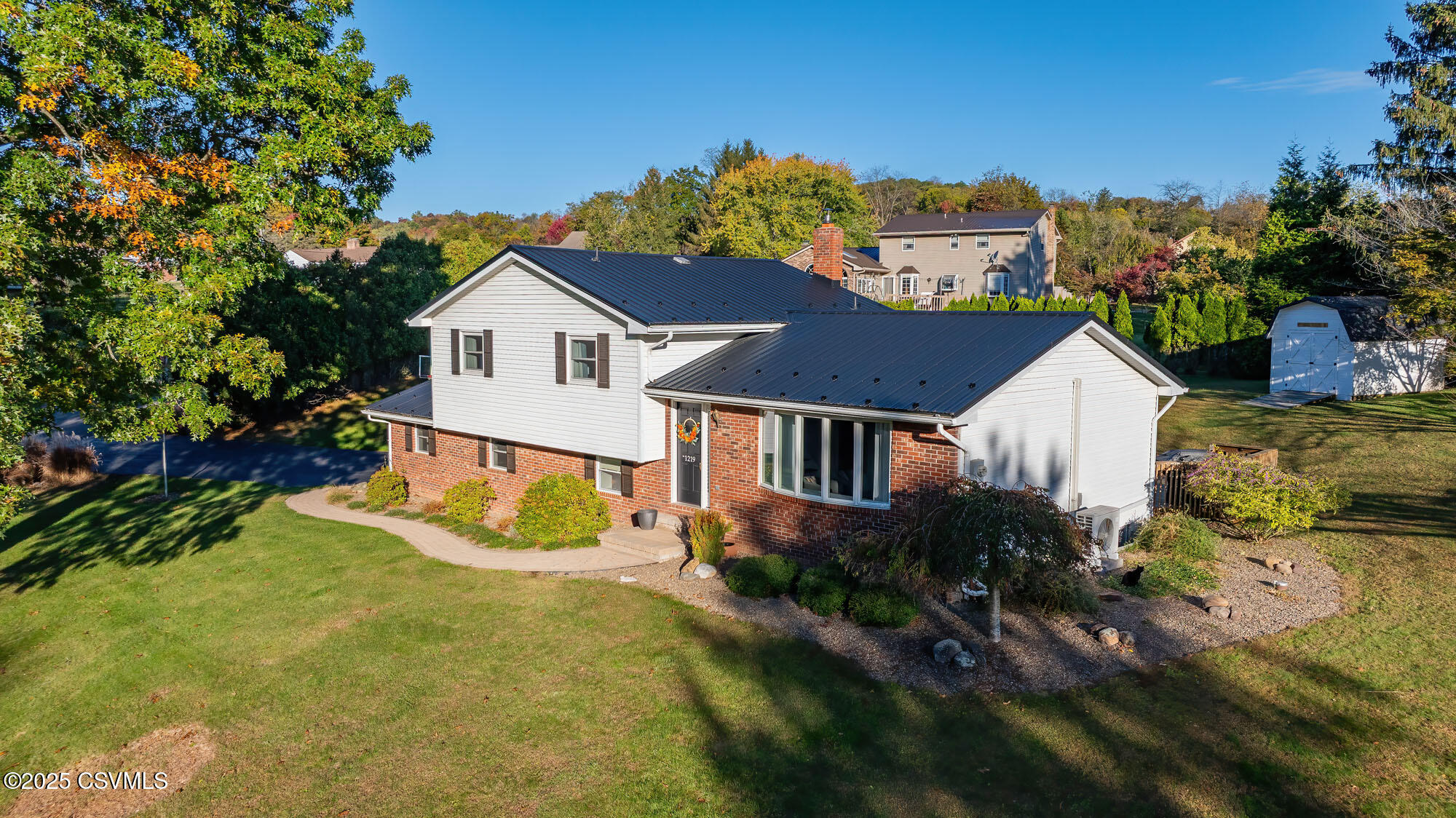 Properties 3 1219 MAPLE Street