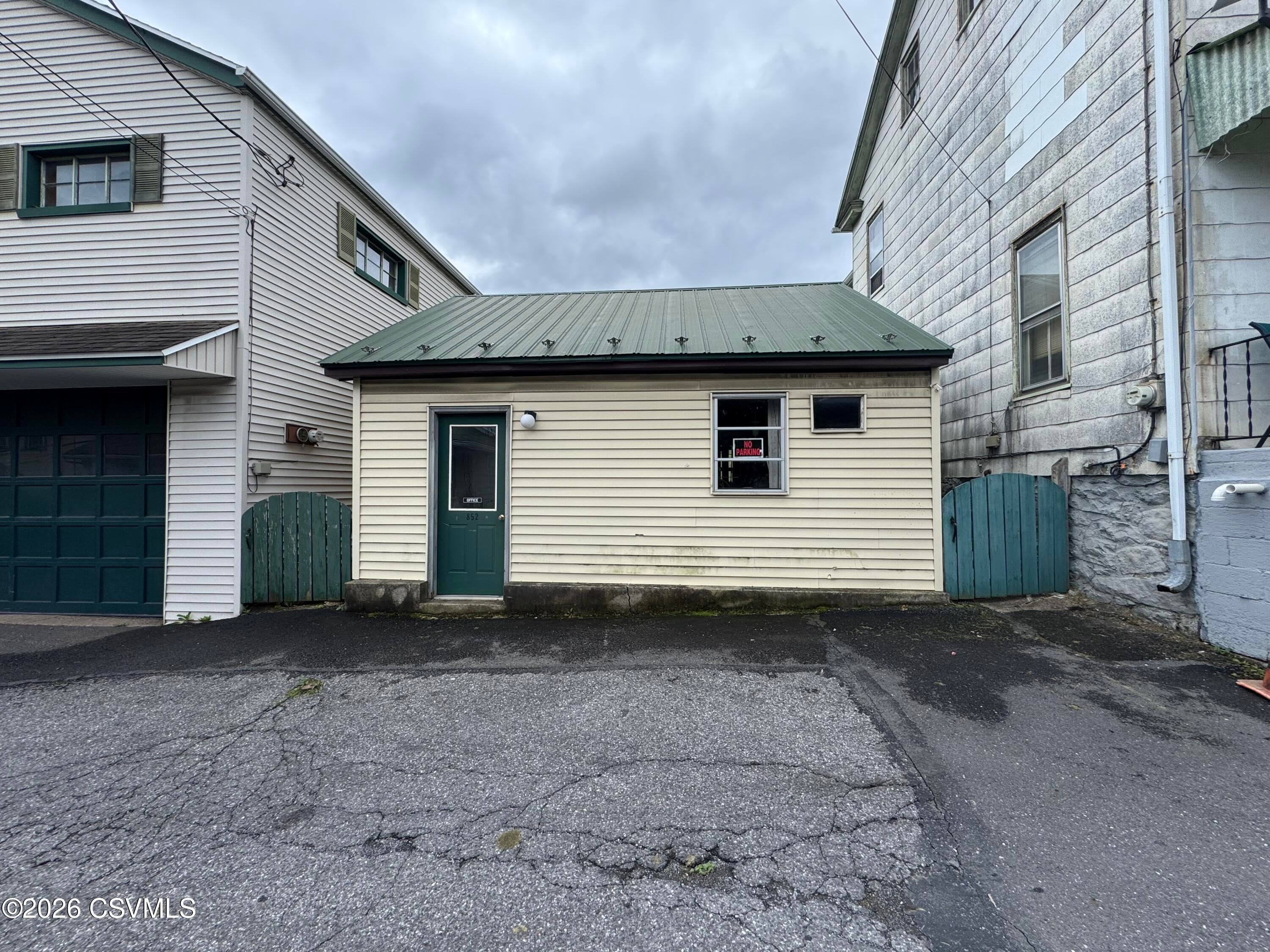 850 w wood street