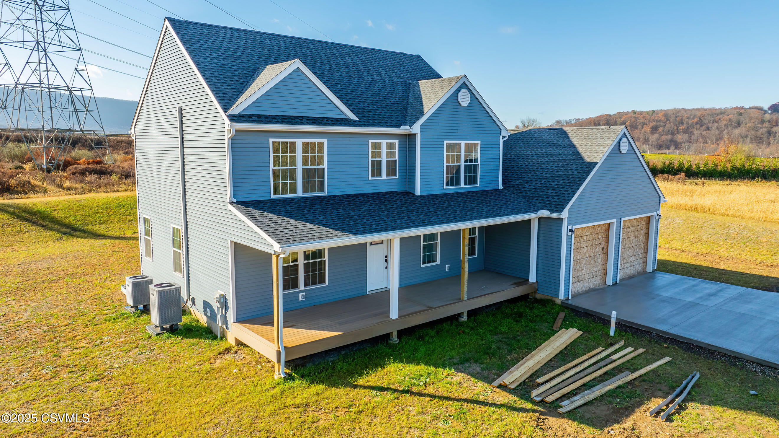 Properties 4 48 MAPLE CREST DRIVE