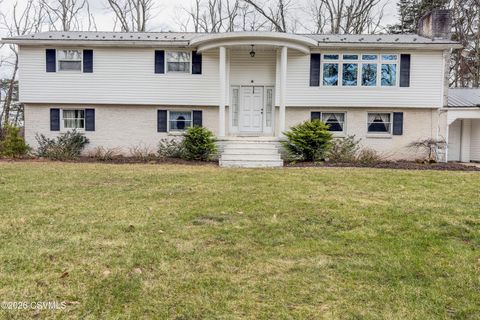 467 SWANGER Road New Columbia PA 17856