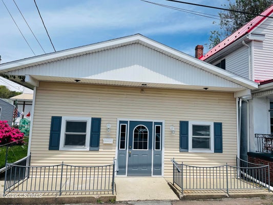 860 WALNUT ST, KULPMONT, PA 17834 - Image e2d11104c3dab973330d4c77dcedb4a5/131290244