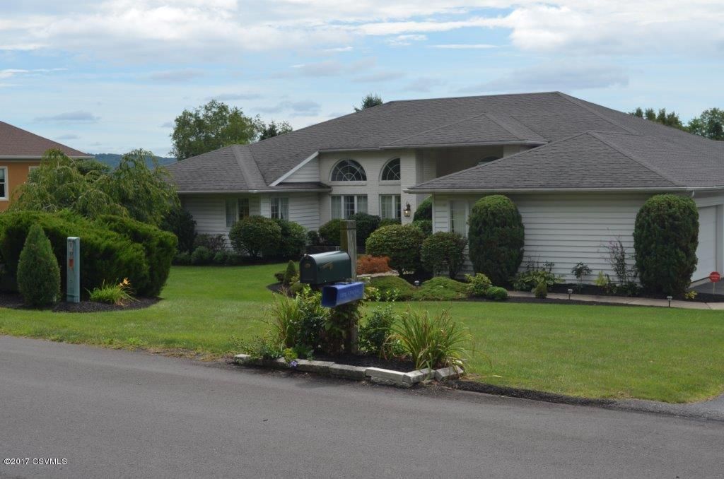 37 Kingswood Dr, Selinsgrove, PA 17870 MLS 2070498 Listing