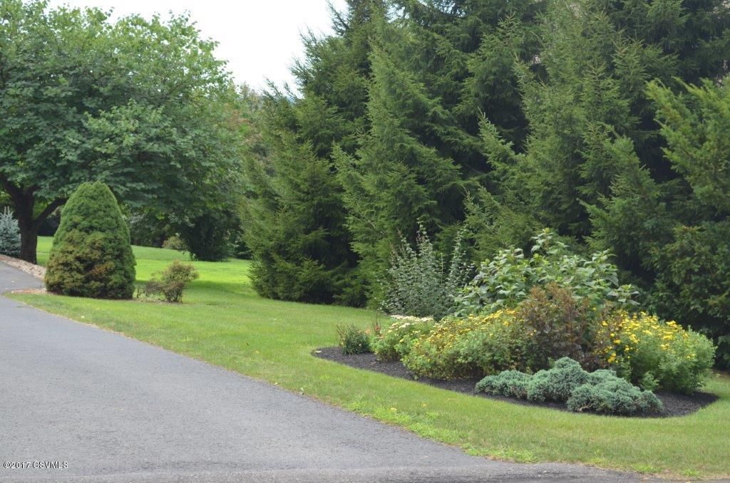 37 Kingswood Dr, Selinsgrove, PA 17870 MLS 2070498 Listing