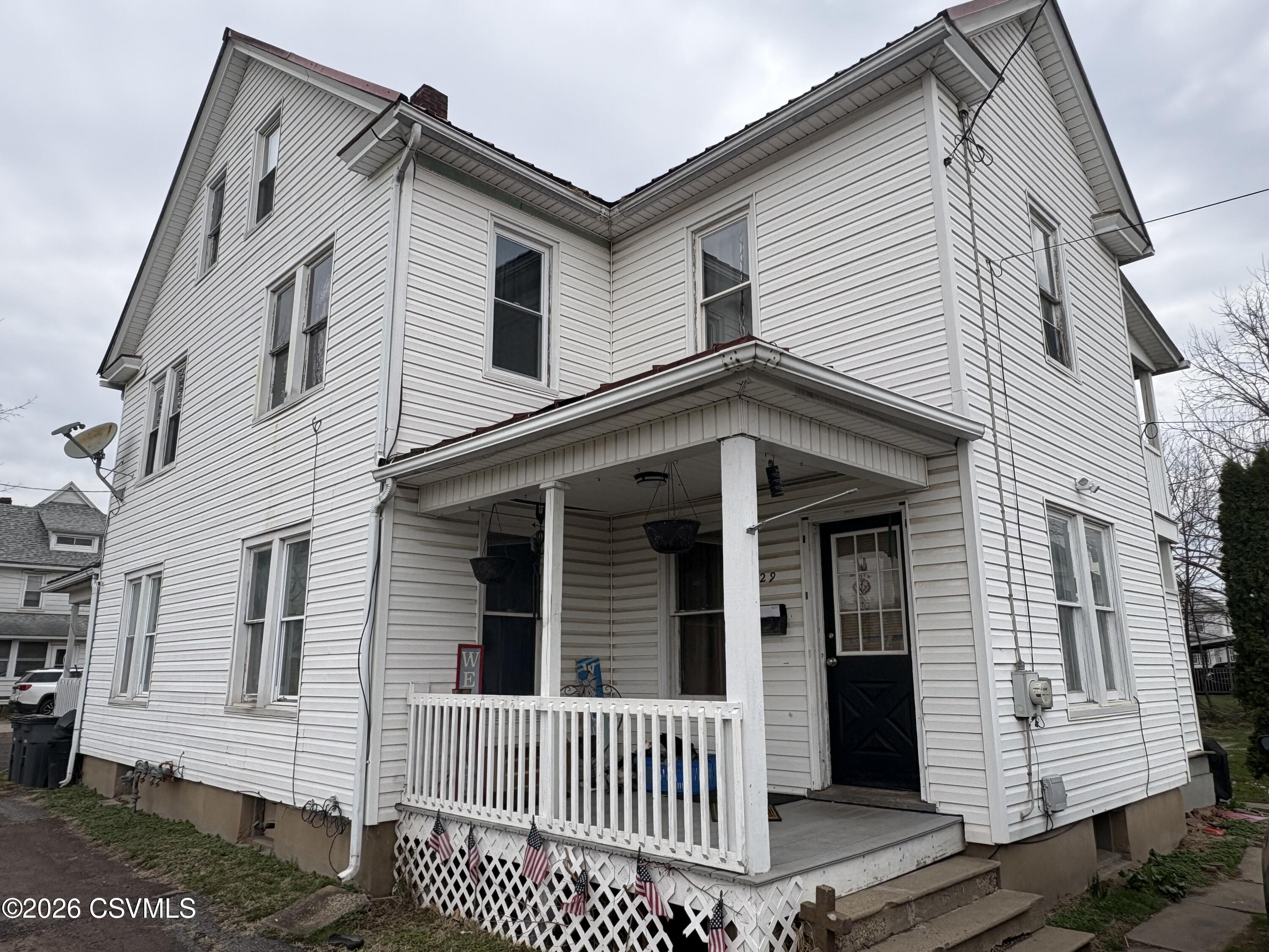 Properties 5 227-229 MARY Avenue