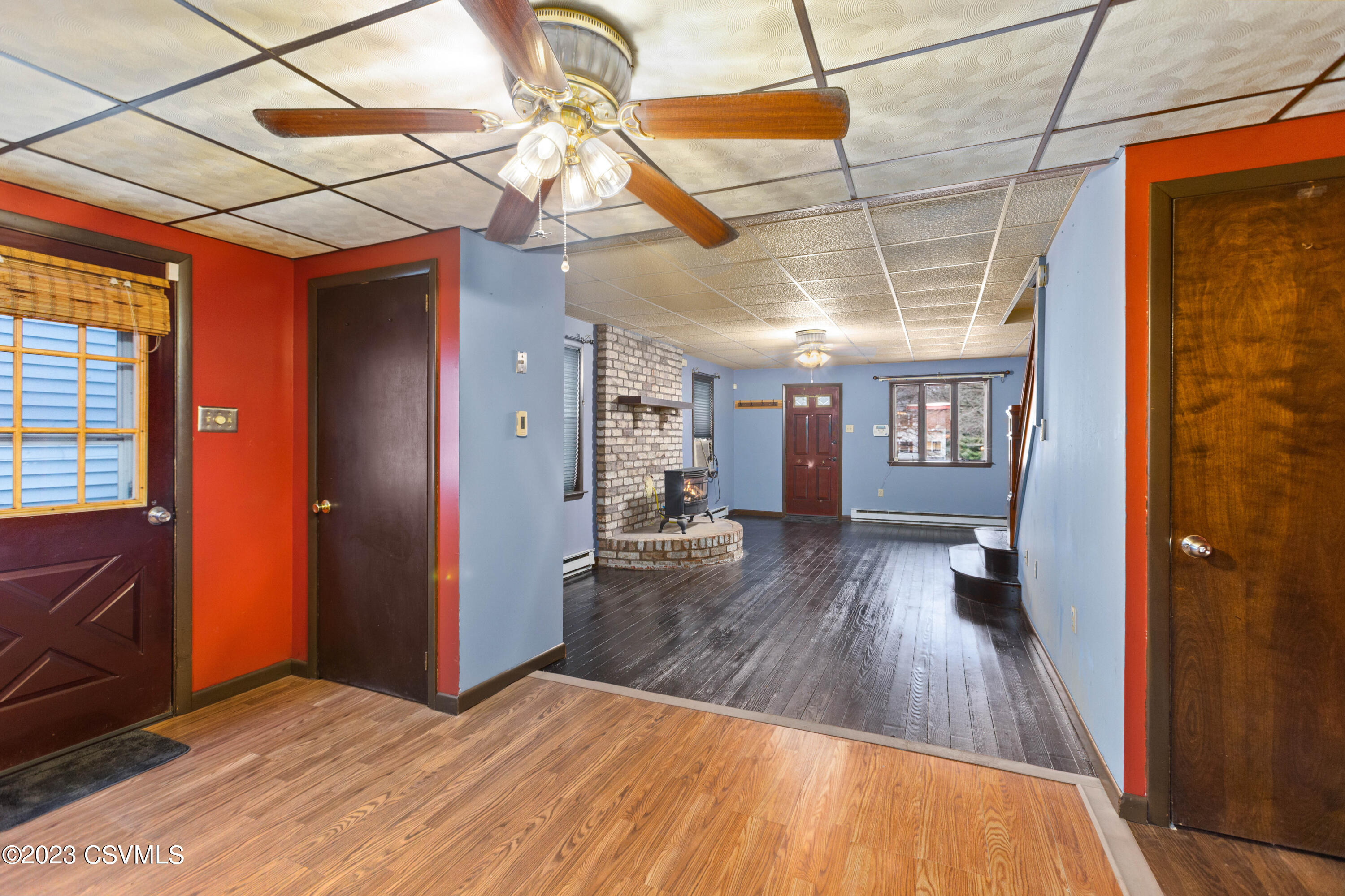 Photo 6 of 27 of 29 N SHERIDAN Street house