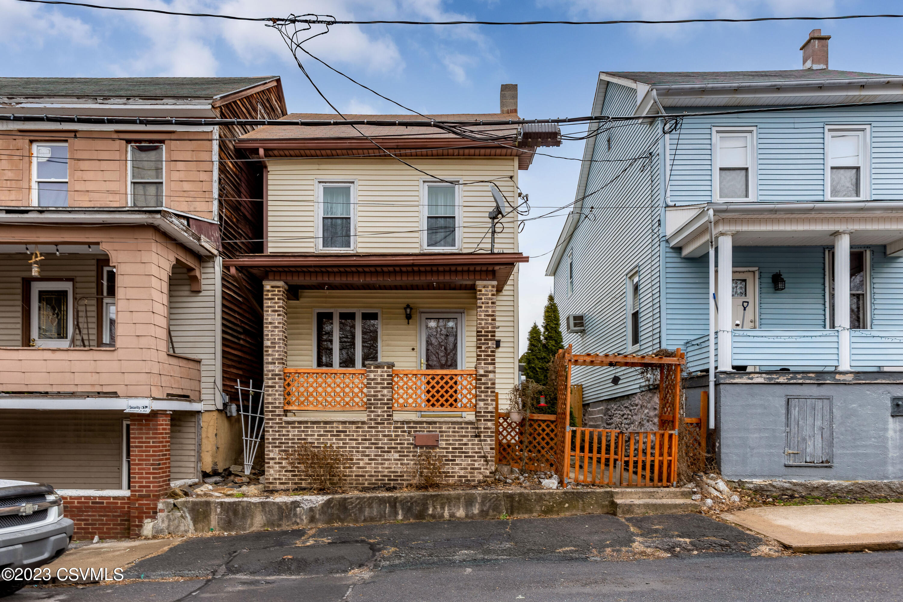 Photo 1 of 27 of 29 N SHERIDAN Street house