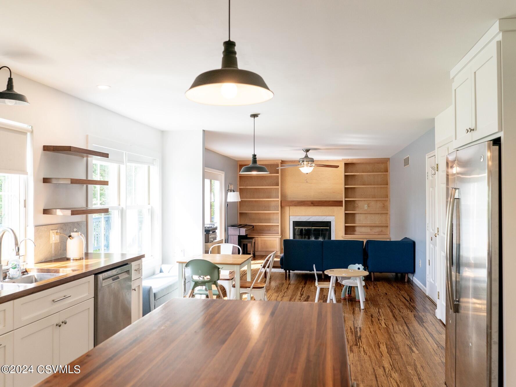 Lewisburg, Pennsylvania 17837, United States, 3 Bedrooms Bedrooms, ,3 BathroomsBathrooms,Residential,Active,57396