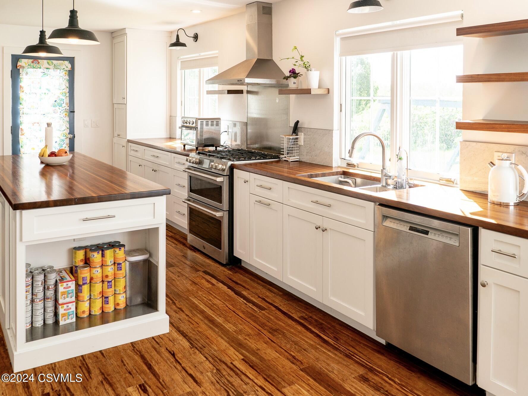 Lewisburg, Pennsylvania 17837, United States, 3 Bedrooms Bedrooms, ,3 BathroomsBathrooms,Residential,Active,57396