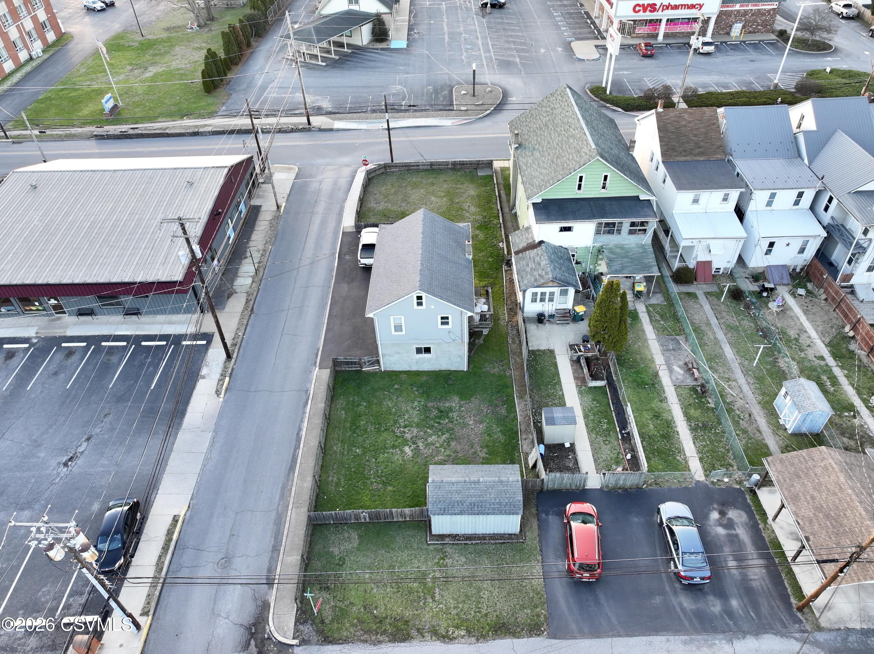 Properties 6 408 LINE Street