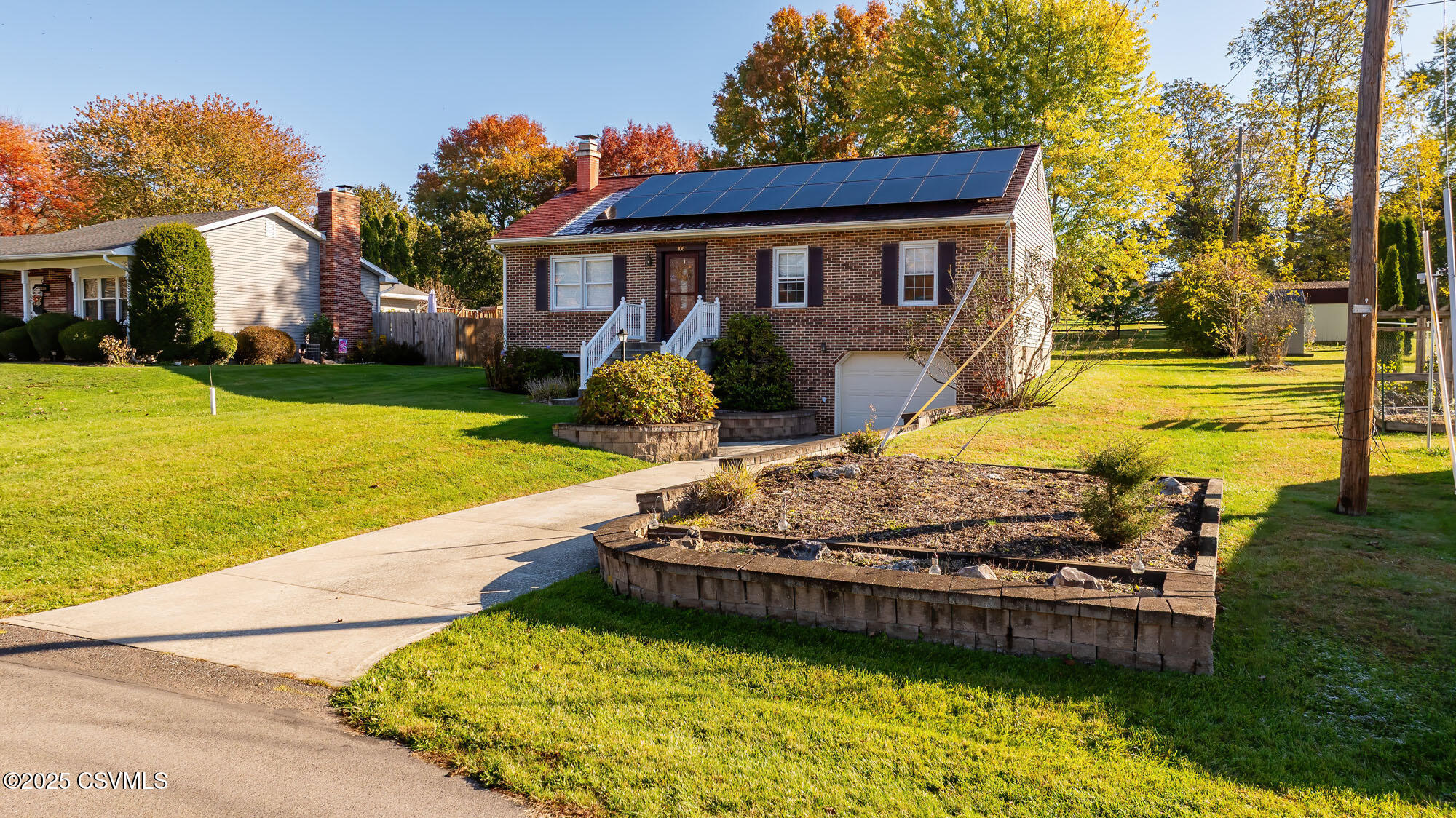 Properties 5 106 JADE Avenue