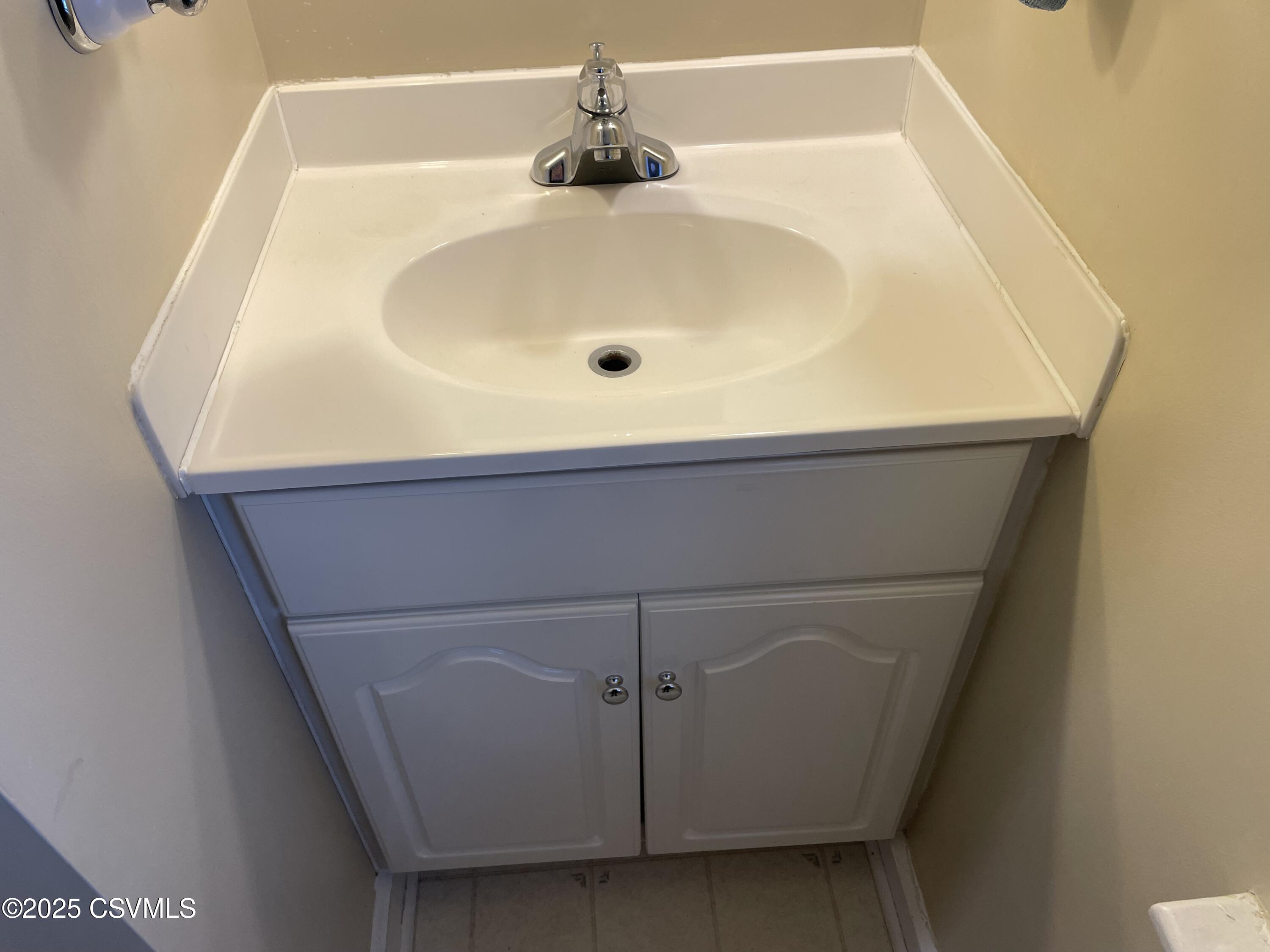 Lewisburg, Pennsylvania 17837, United States, 3 Bedrooms Bedrooms, ,1 BathroomBathrooms,Residential,Active,11437