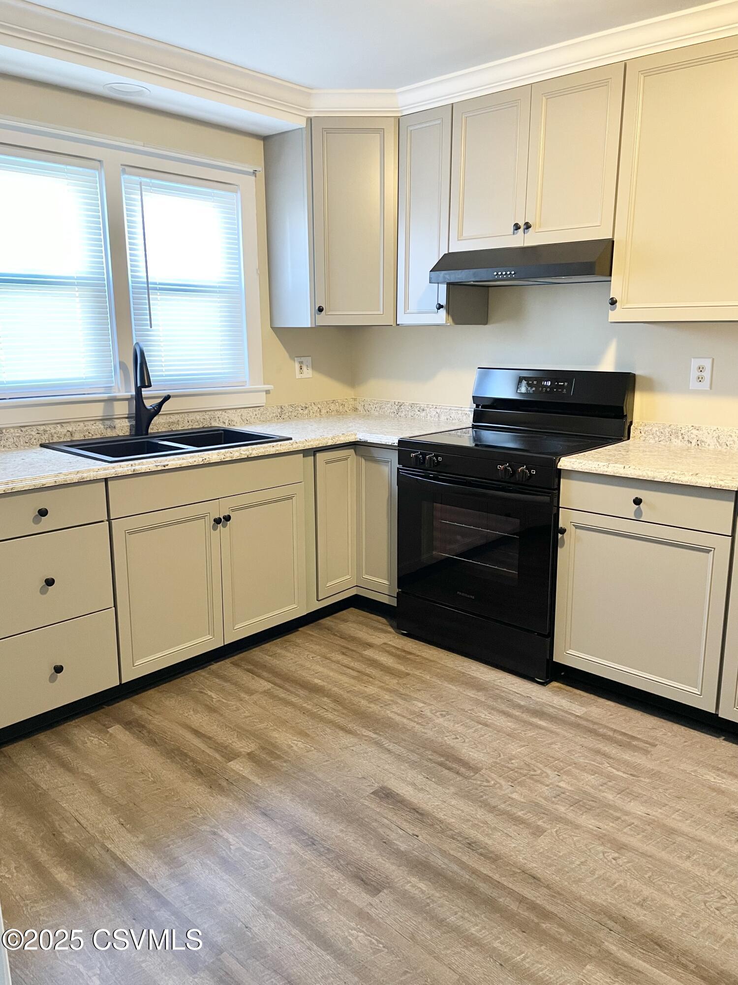 Lewisburg, Pennsylvania 17837, United States, 3 Bedrooms Bedrooms, ,1 BathroomBathrooms,Residential,Active,11437