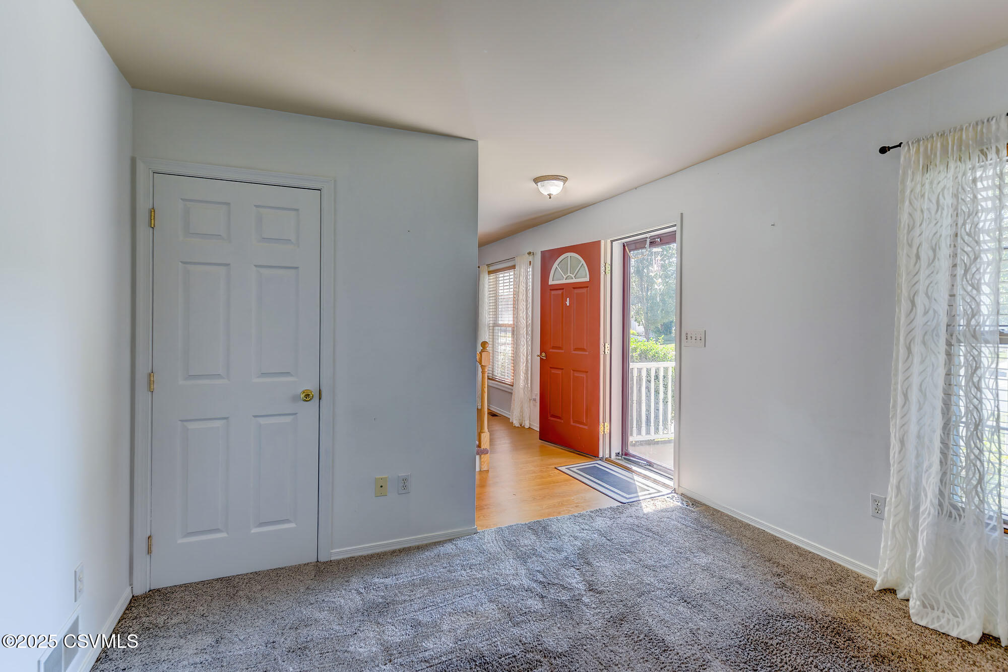 1032 CLIFTON Drive