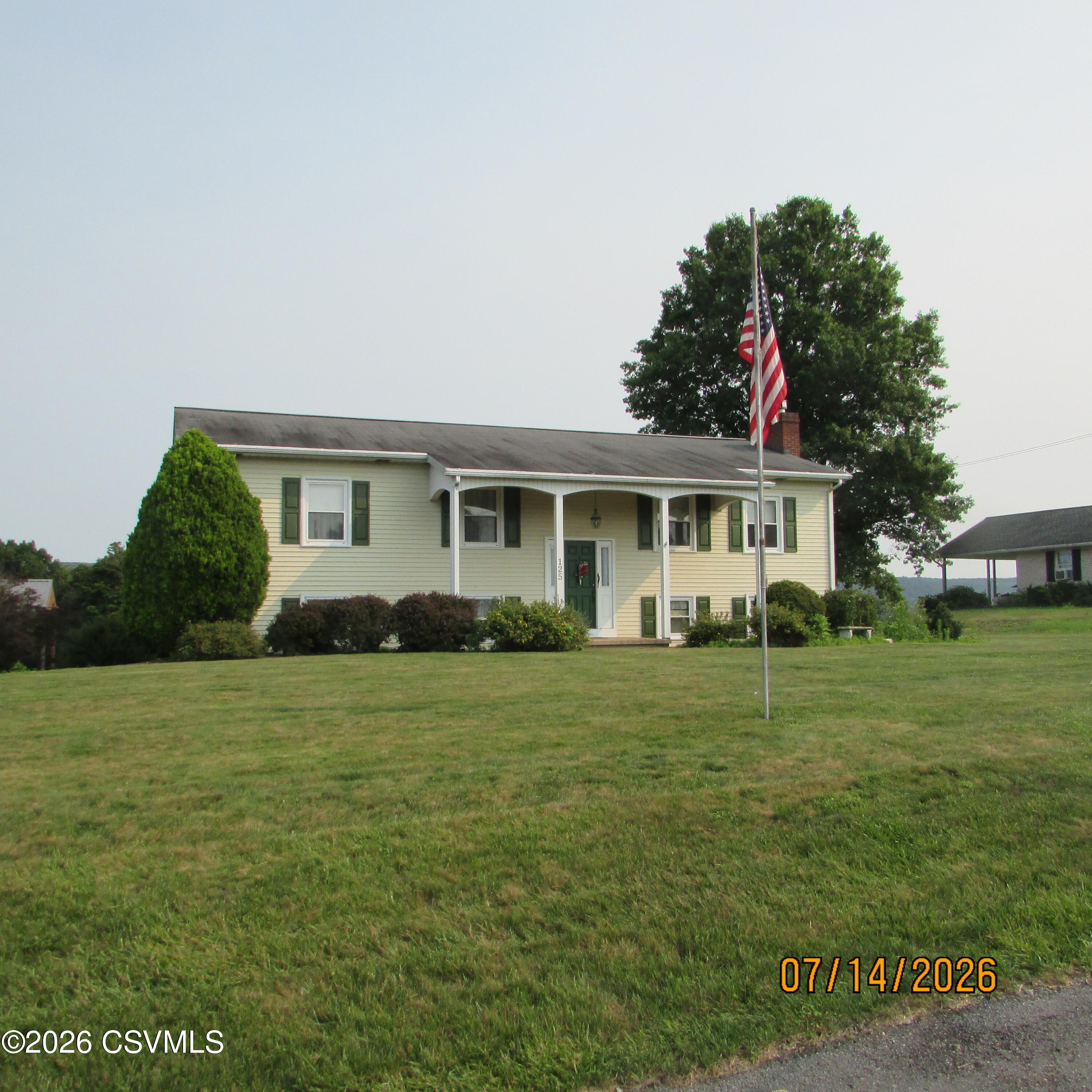 125 essex lane