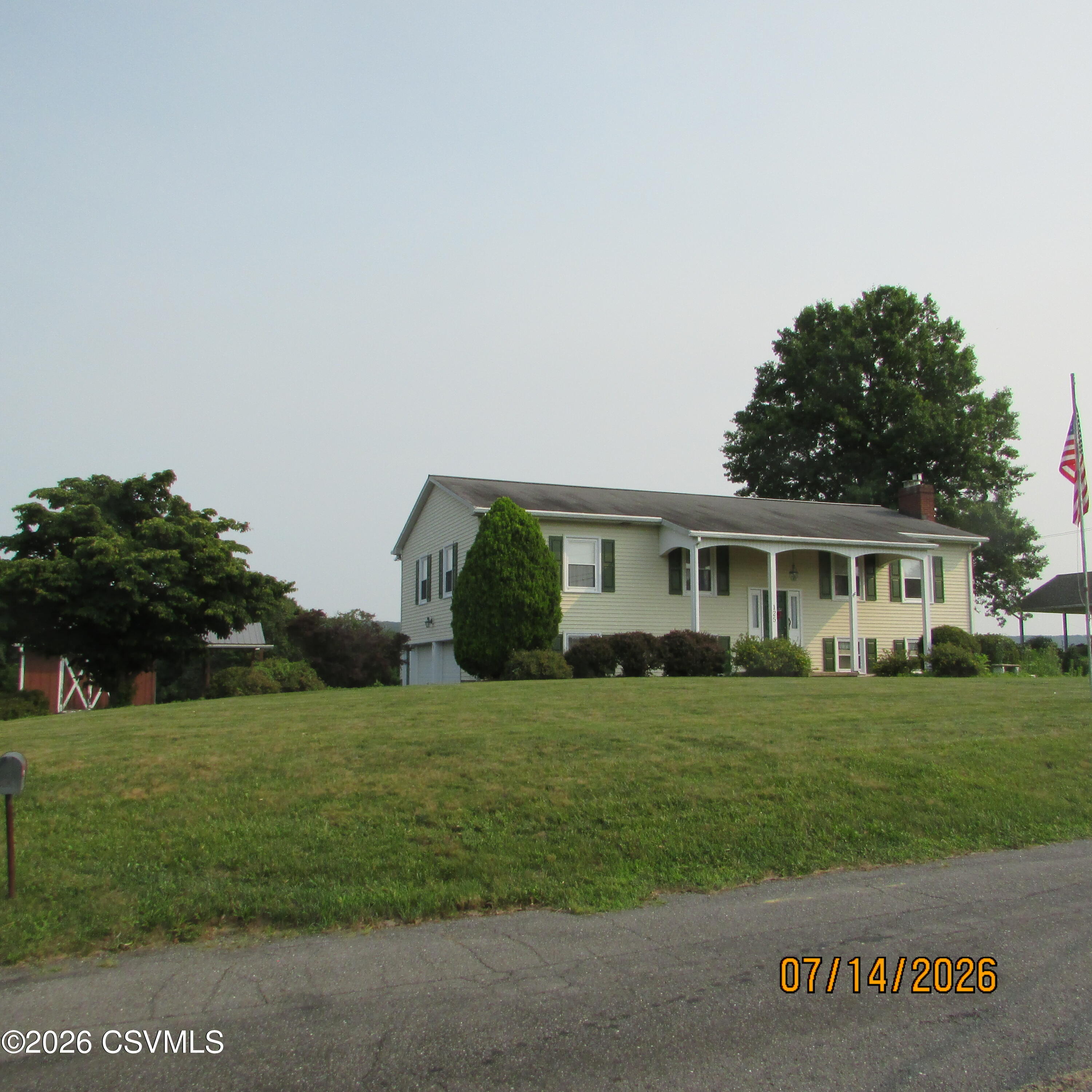 125 essex lane