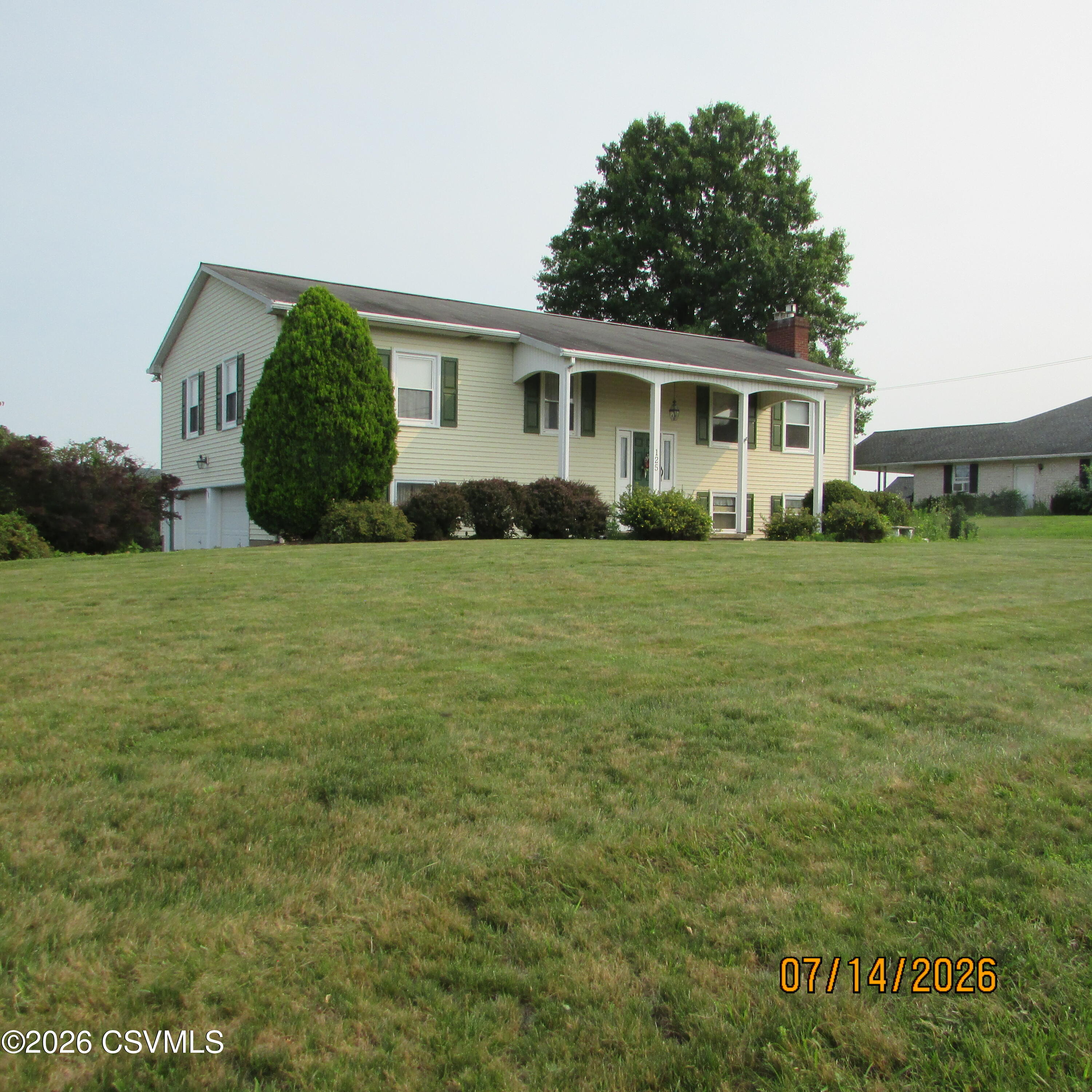125 essex lane
